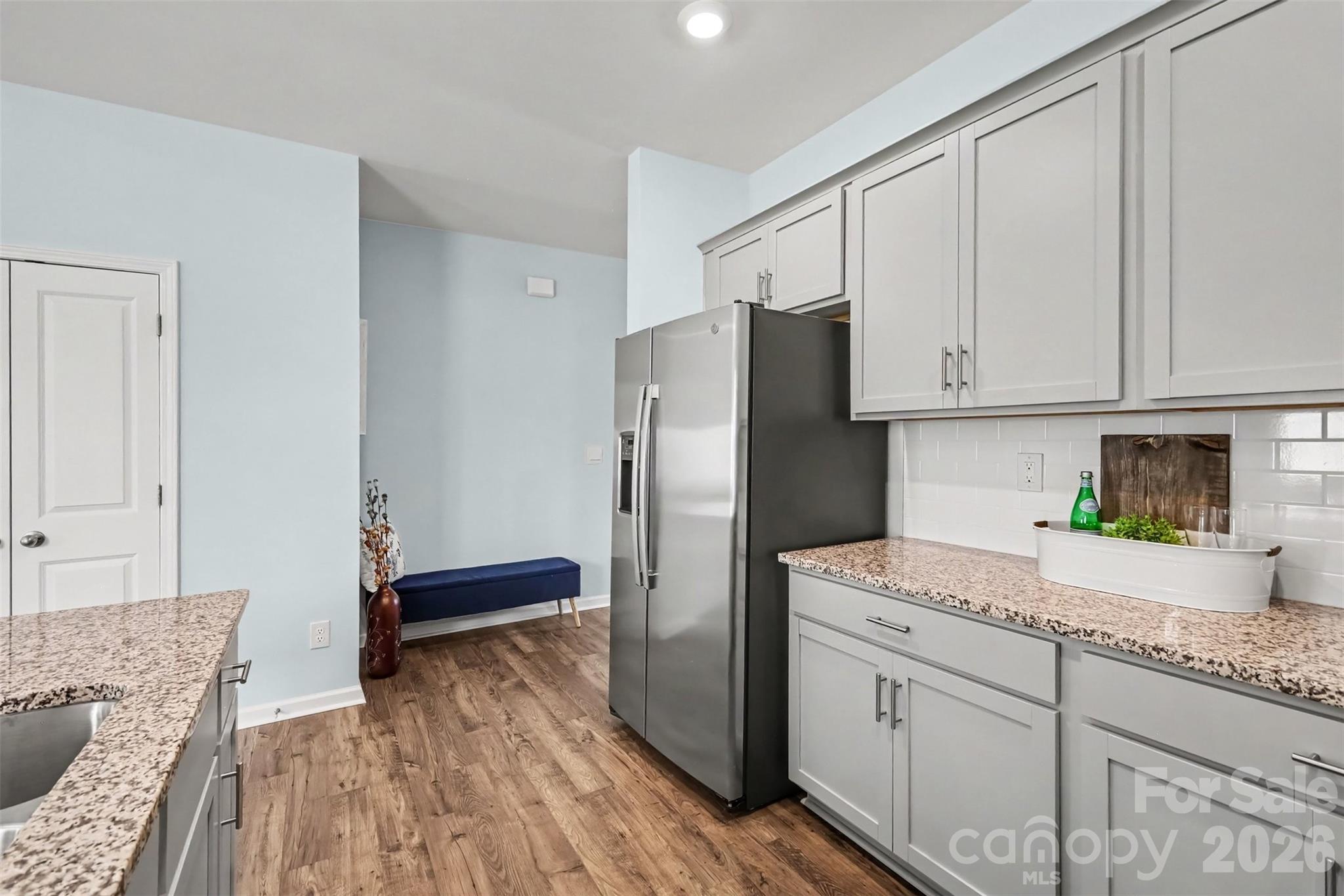 7594 Stonehouse Drive Property Photo 15