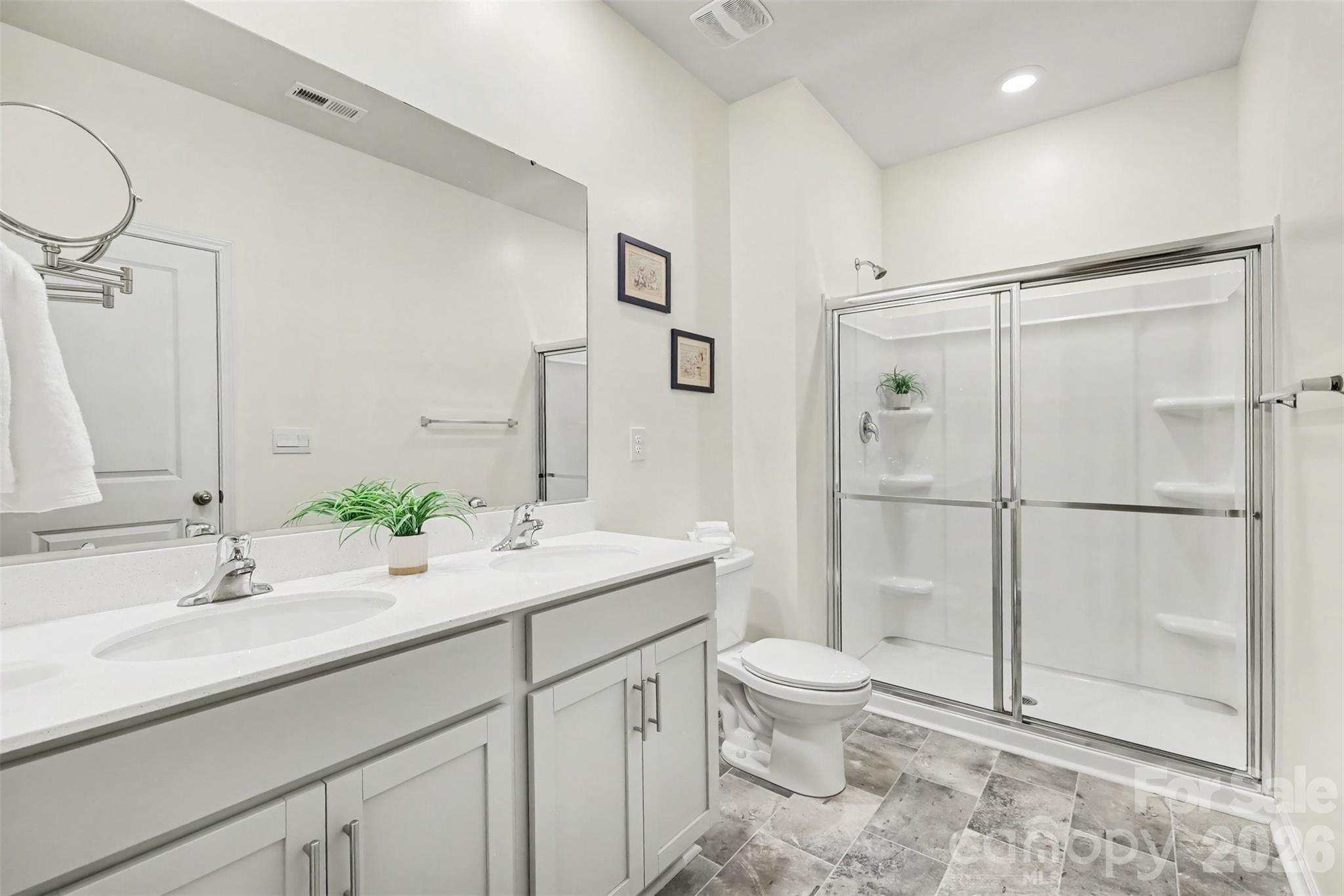 7594 Stonehouse Drive Property Photo 23