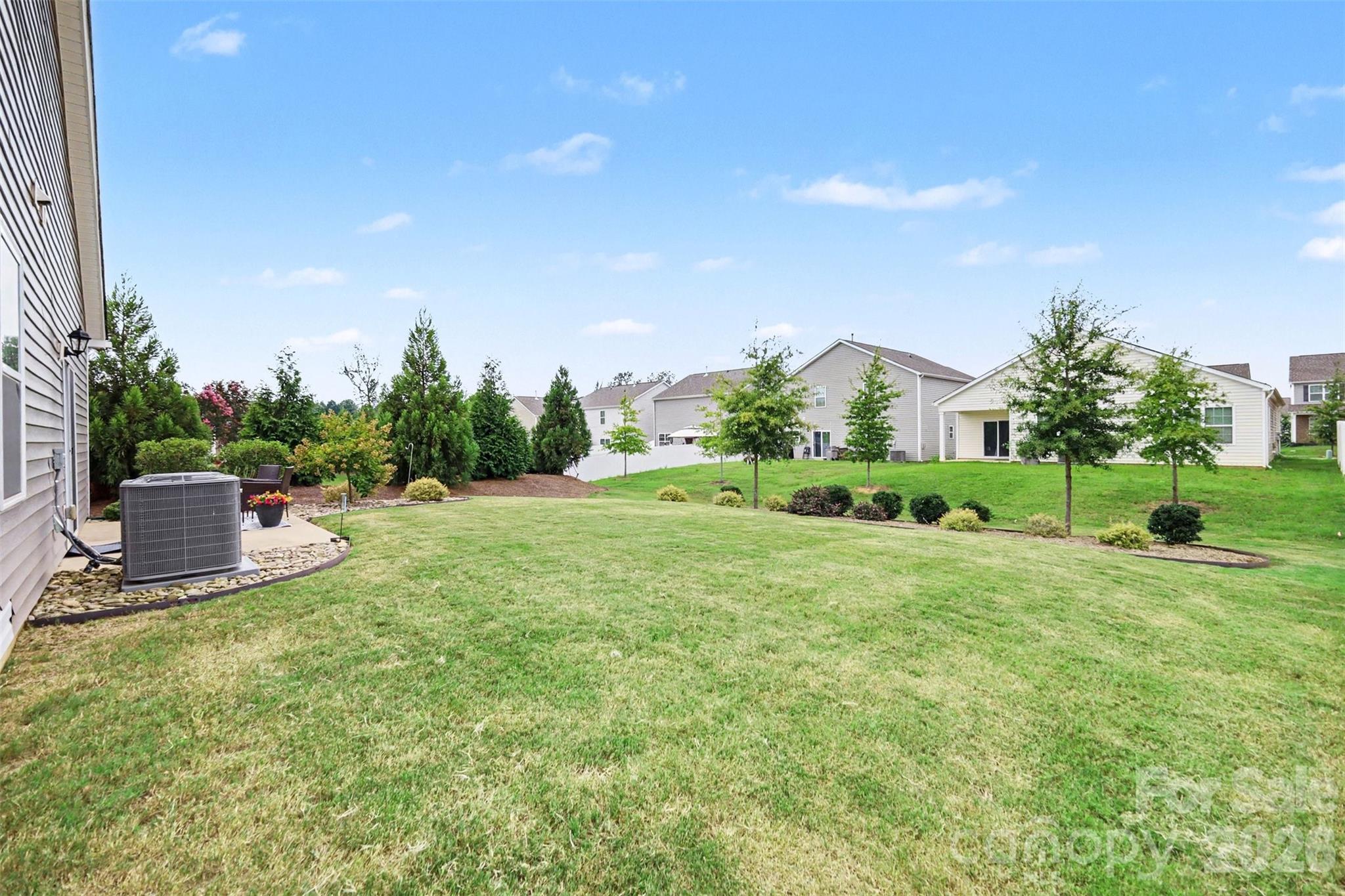 7594 Stonehouse Drive Property Photo 28
