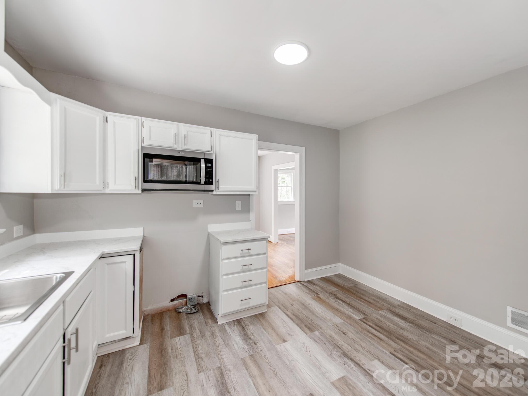 113 Falls Street Property Photo 11