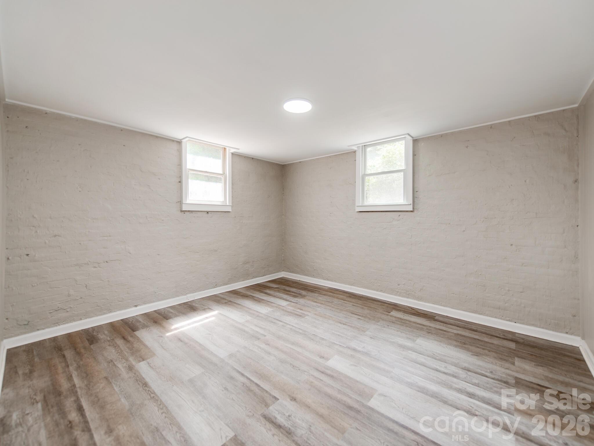 113 Falls Street Property Photo 27