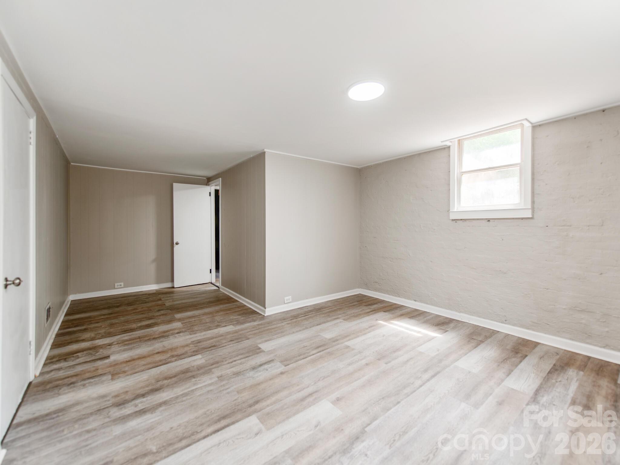 113 Falls Street Property Photo 28
