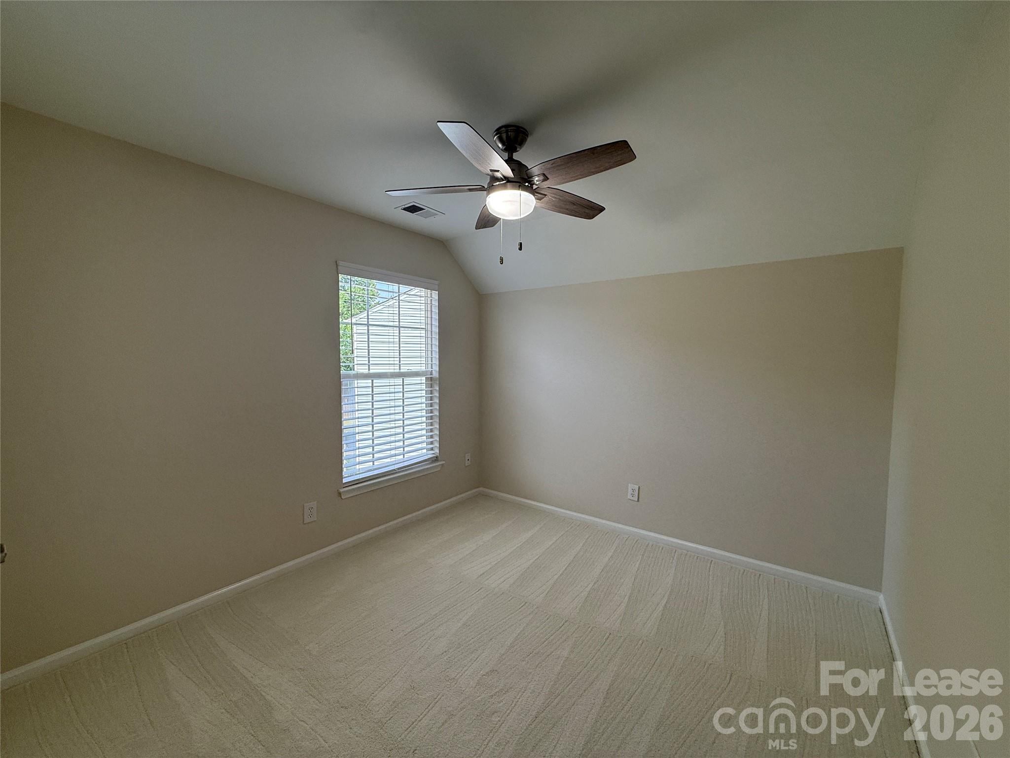 3404 Laurenhurst Lane Property Photo 13