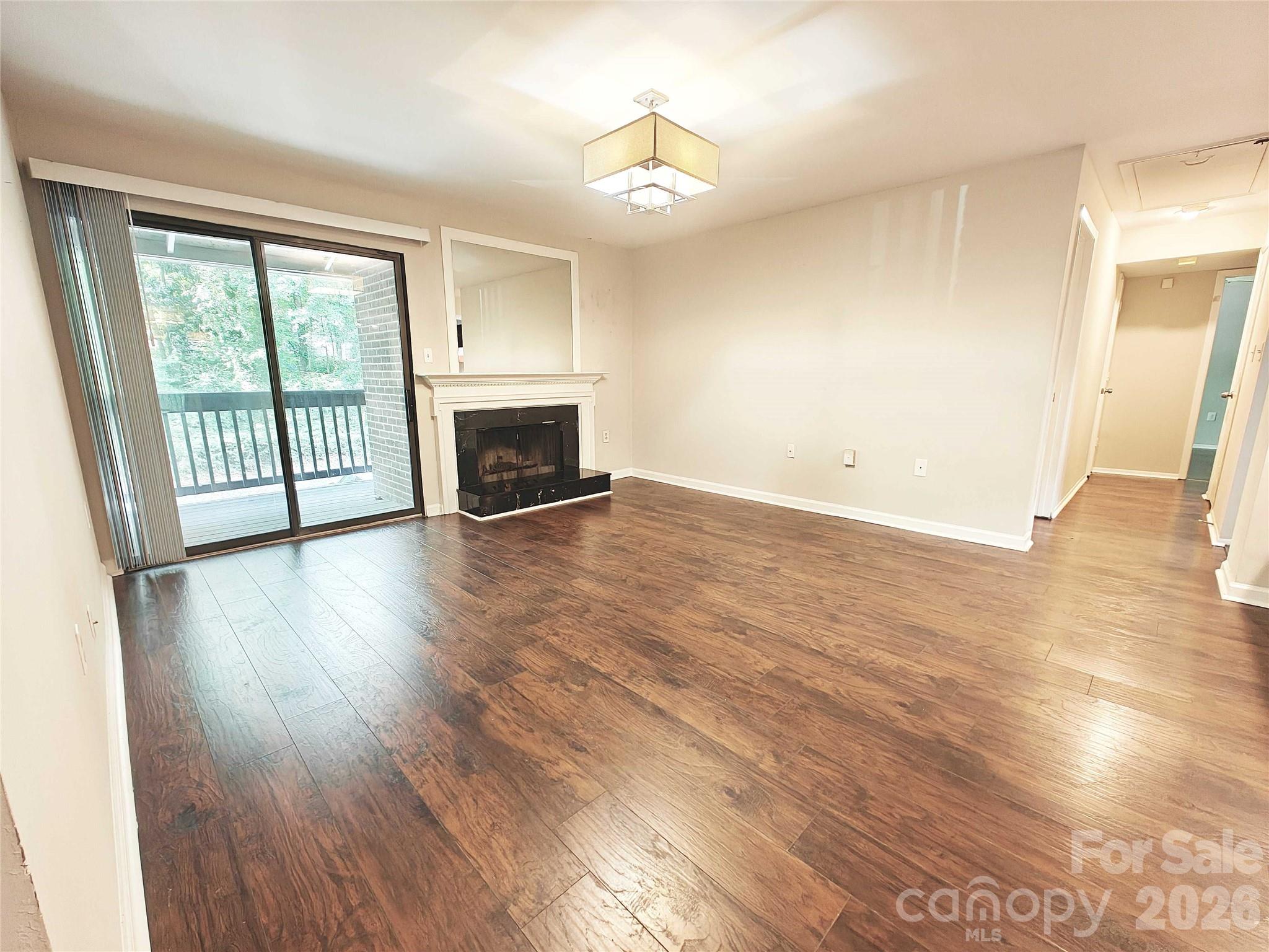 4948 Sardis Road C Property Photo 6