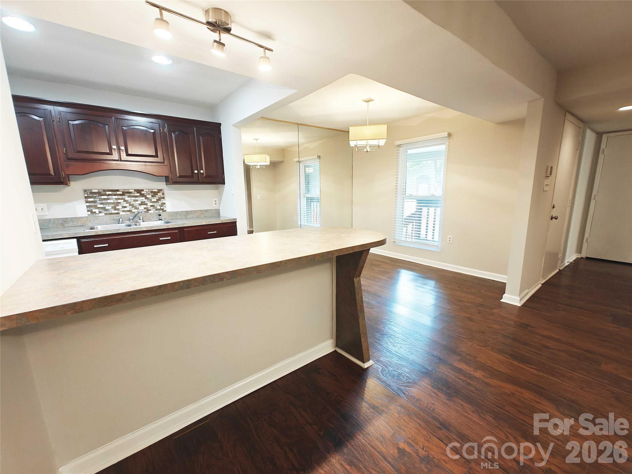 4948 Sardis Road C Property Photo 9