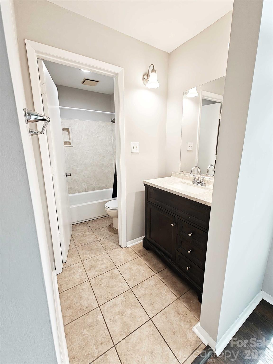 4948 Sardis Road C Property Photo 21