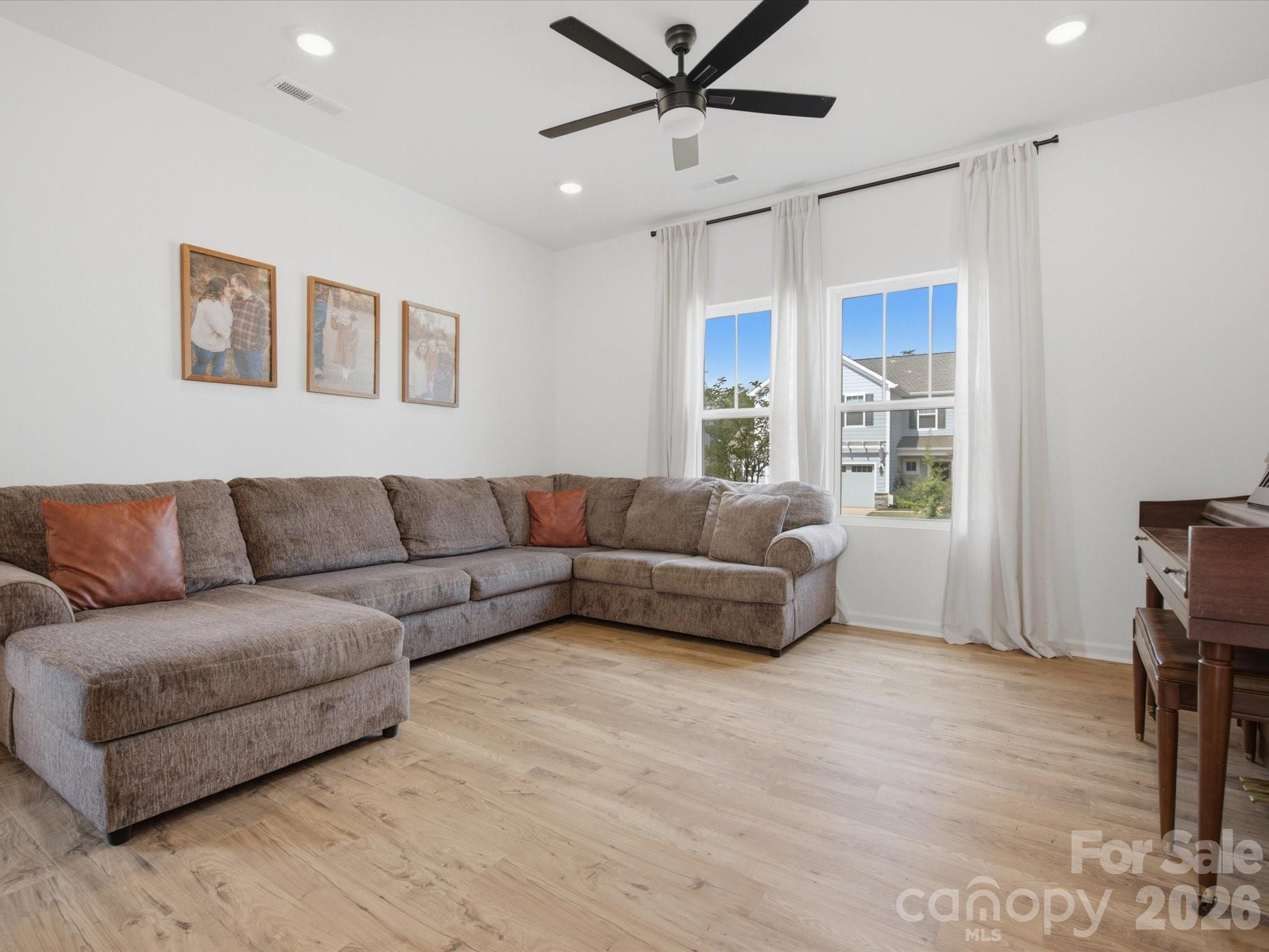 24068 Sailfish Drive Property Photo 8