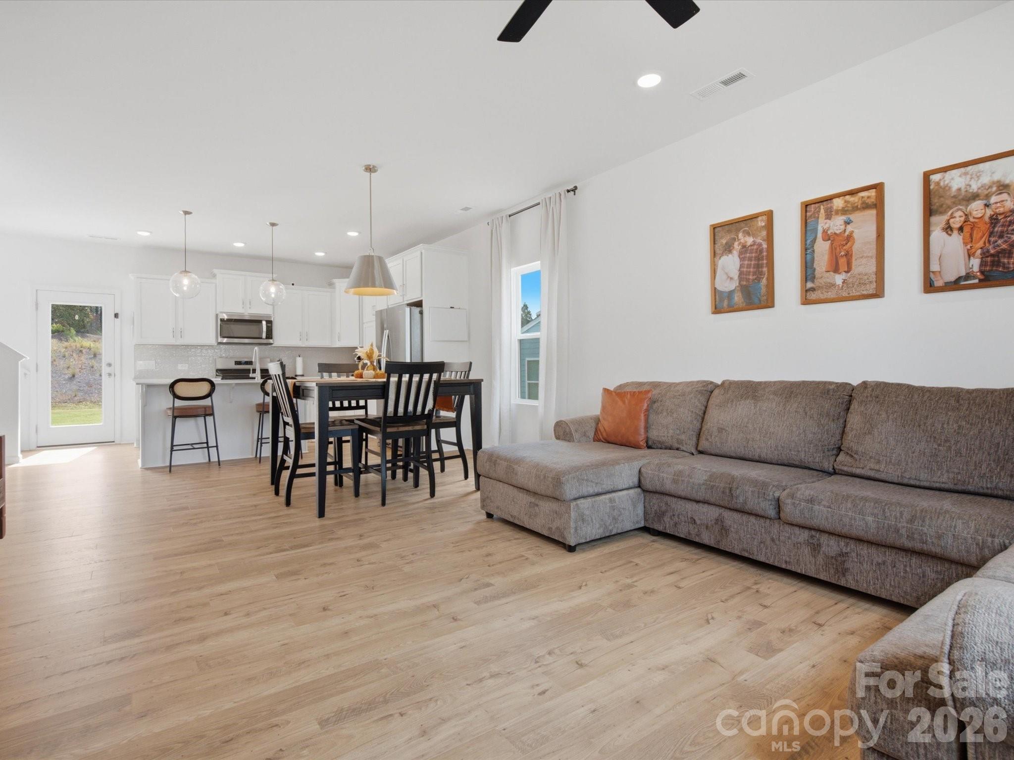 24068 Sailfish Drive Property Photo 10