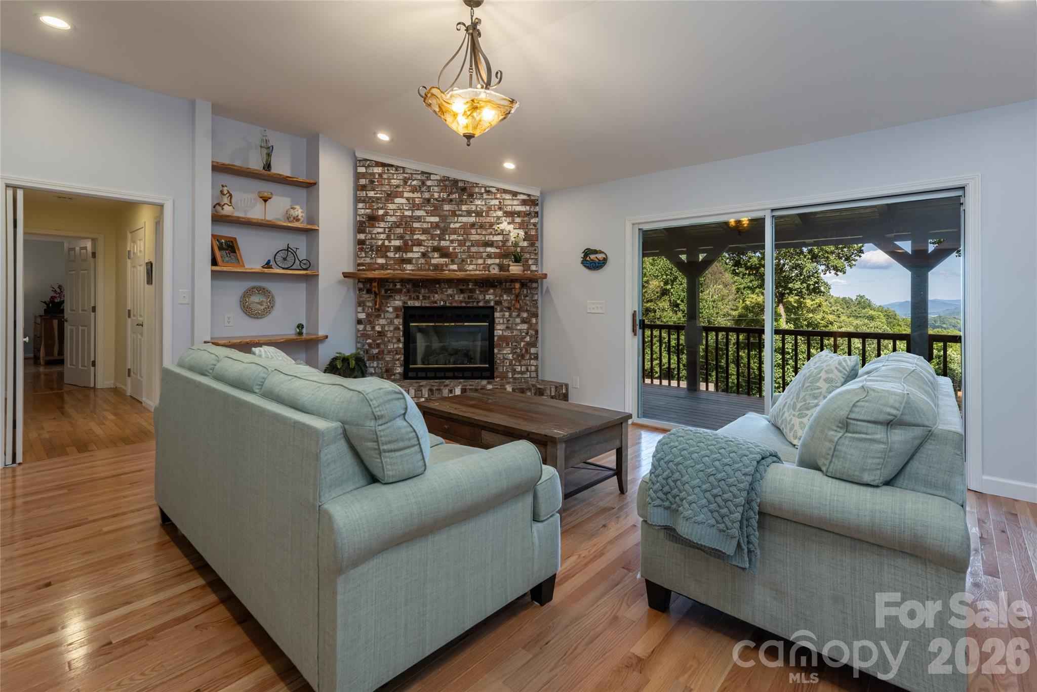 80 Range Drive Property Photo 3