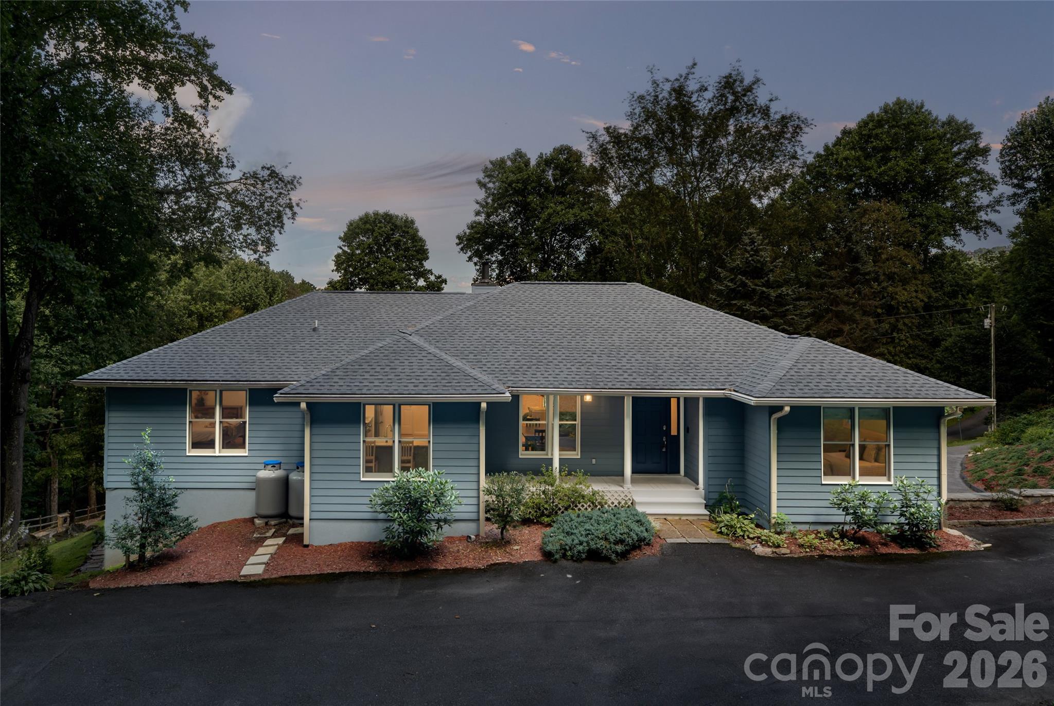 80 Range Drive Property Photo 5