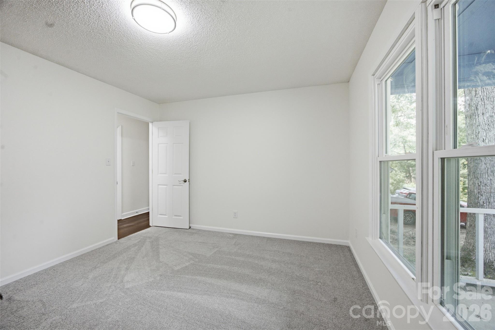 103 New Hampshire Drive Property Photo 25