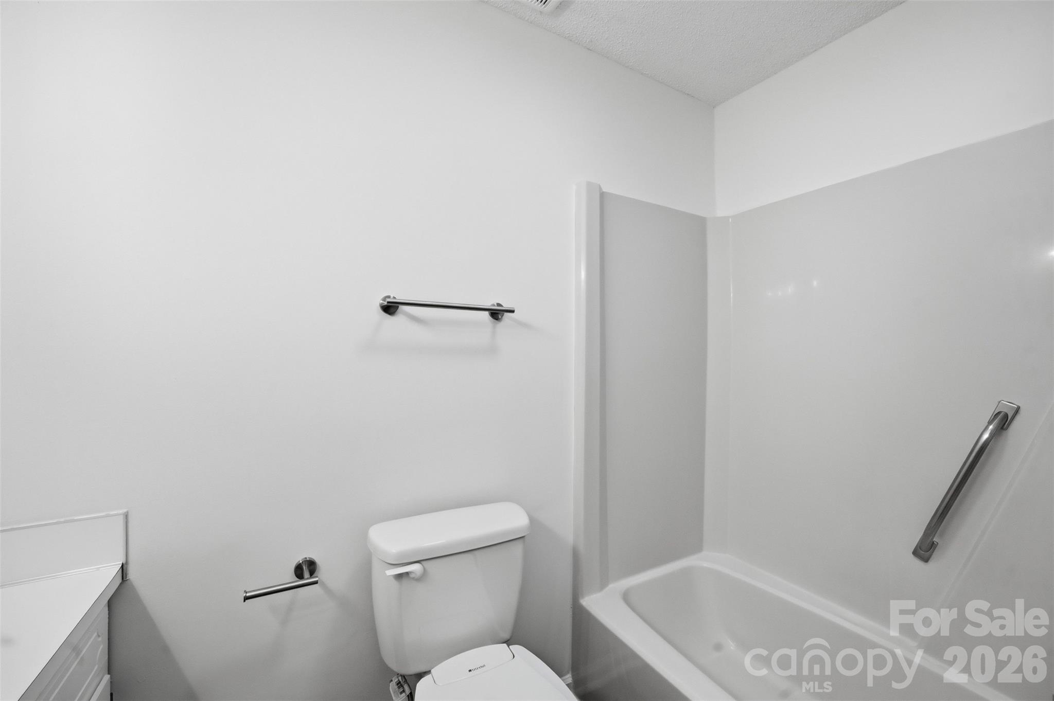 103 New Hampshire Drive Property Photo 28