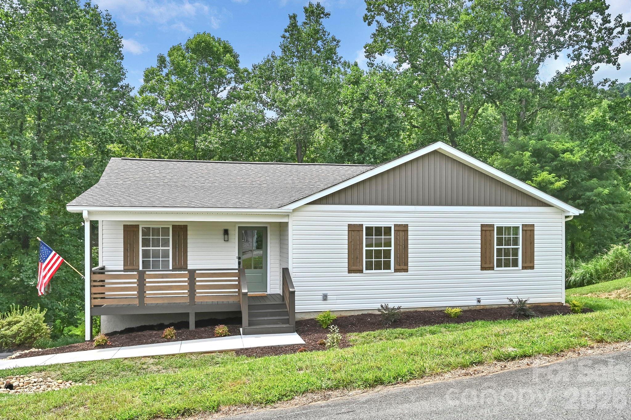 157 Scarlett Ridge Drive Property Photo 1