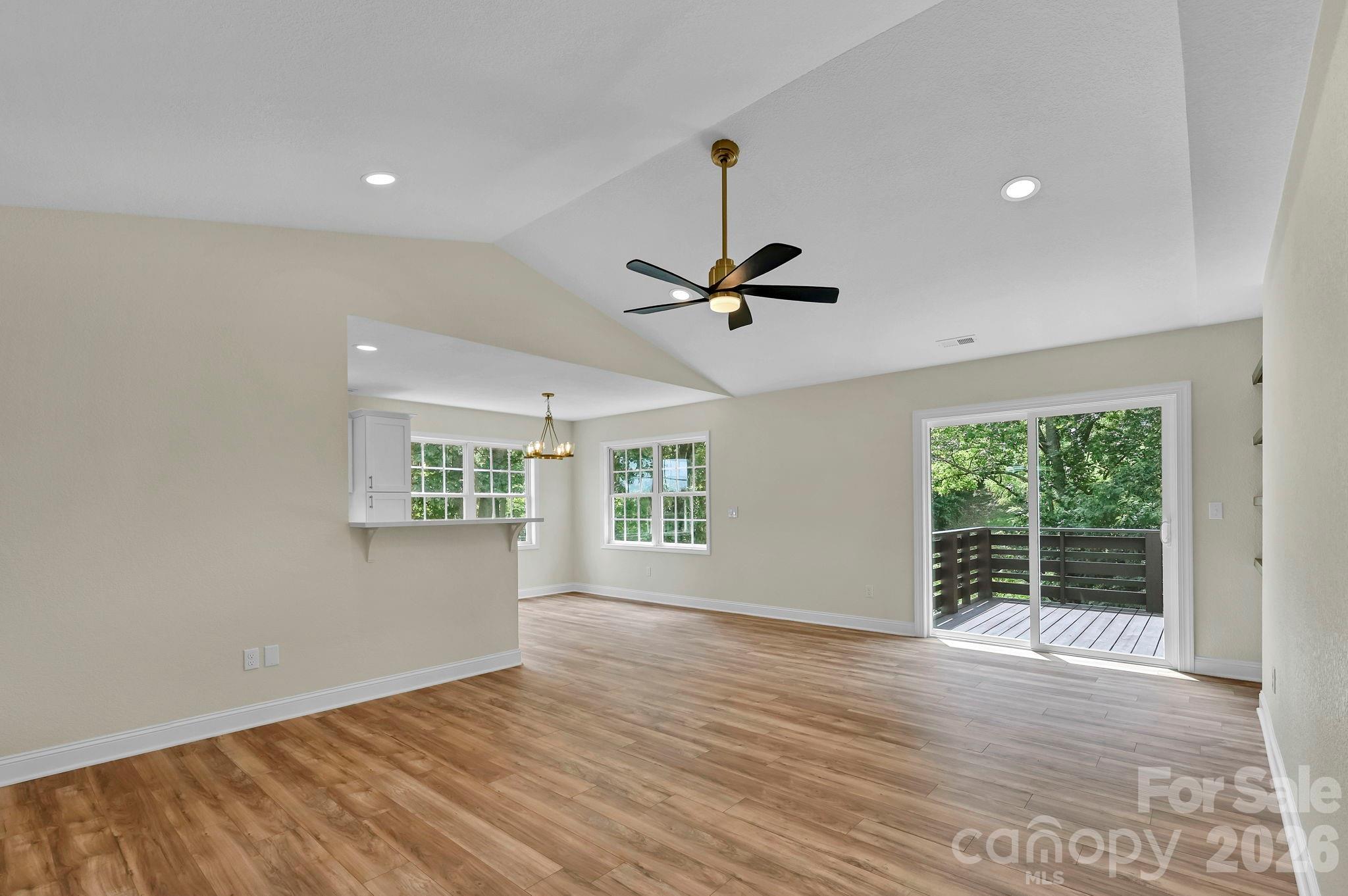 157 Scarlett Ridge Drive Property Photo 4