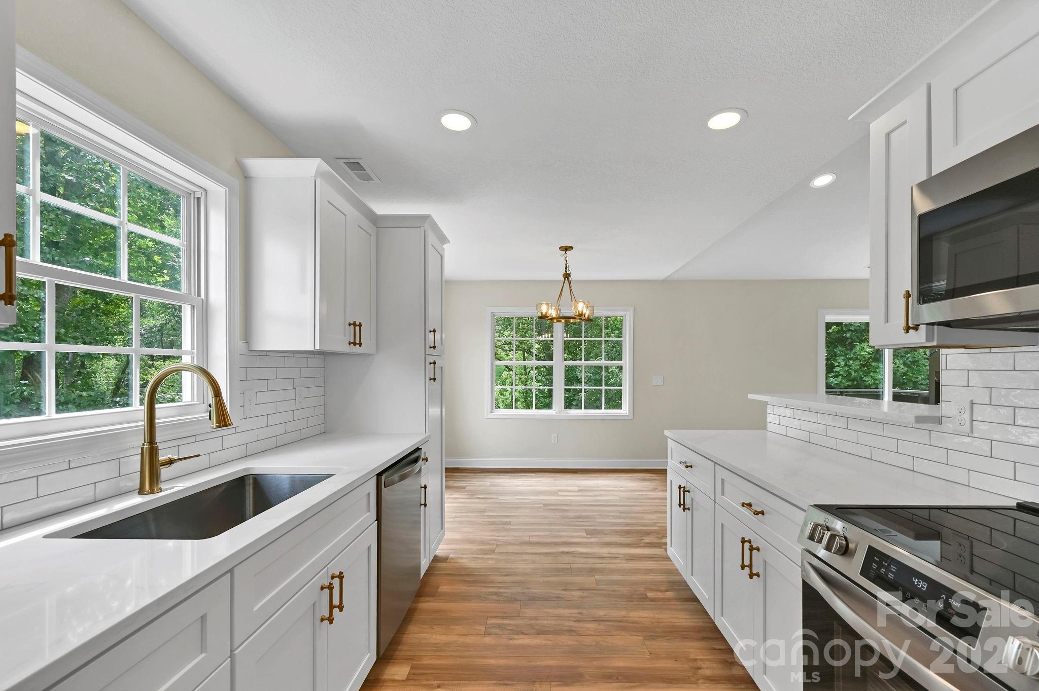 157 Scarlett Ridge Drive Property Photo 11