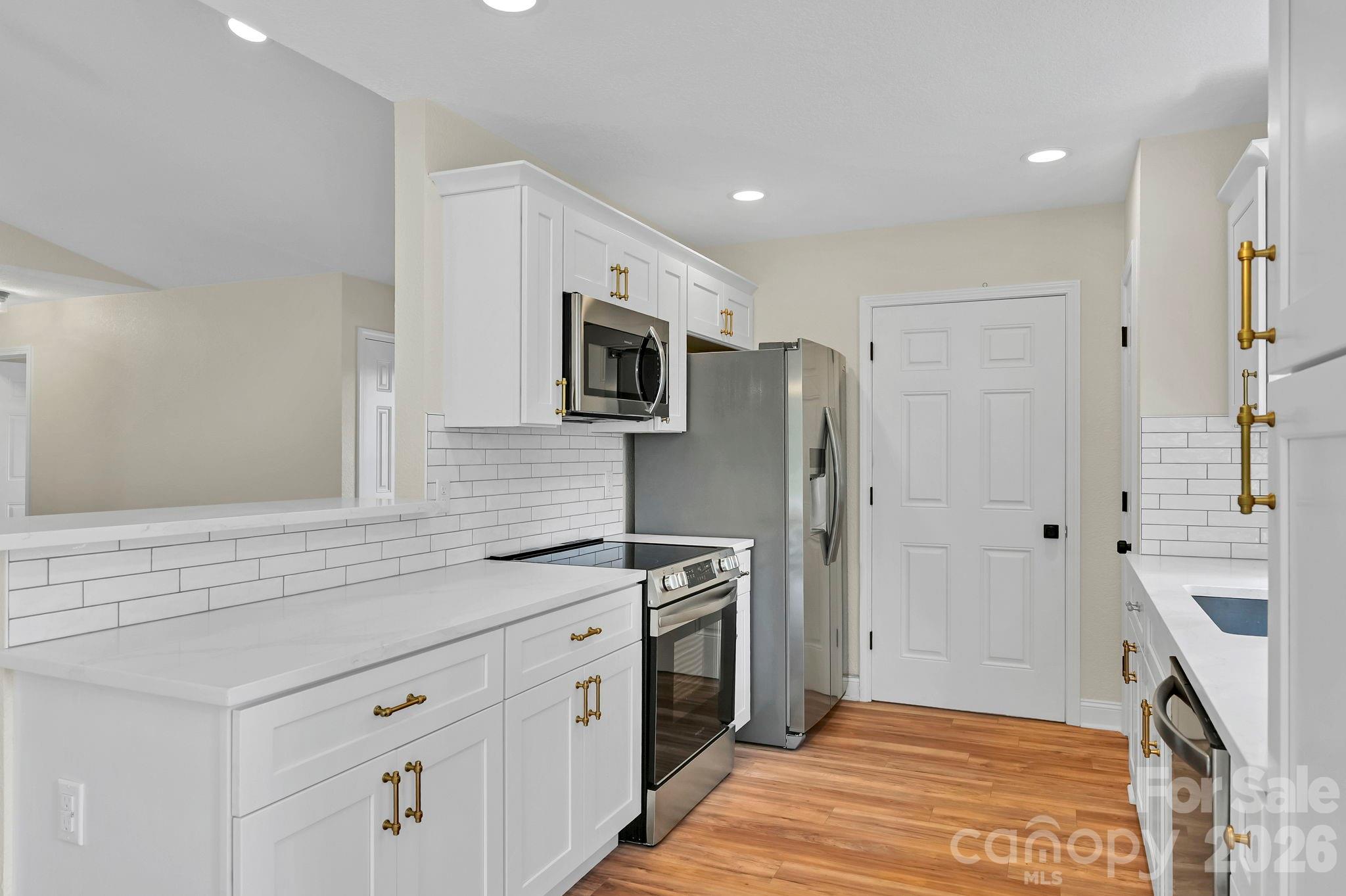 157 Scarlett Ridge Drive Property Photo 13