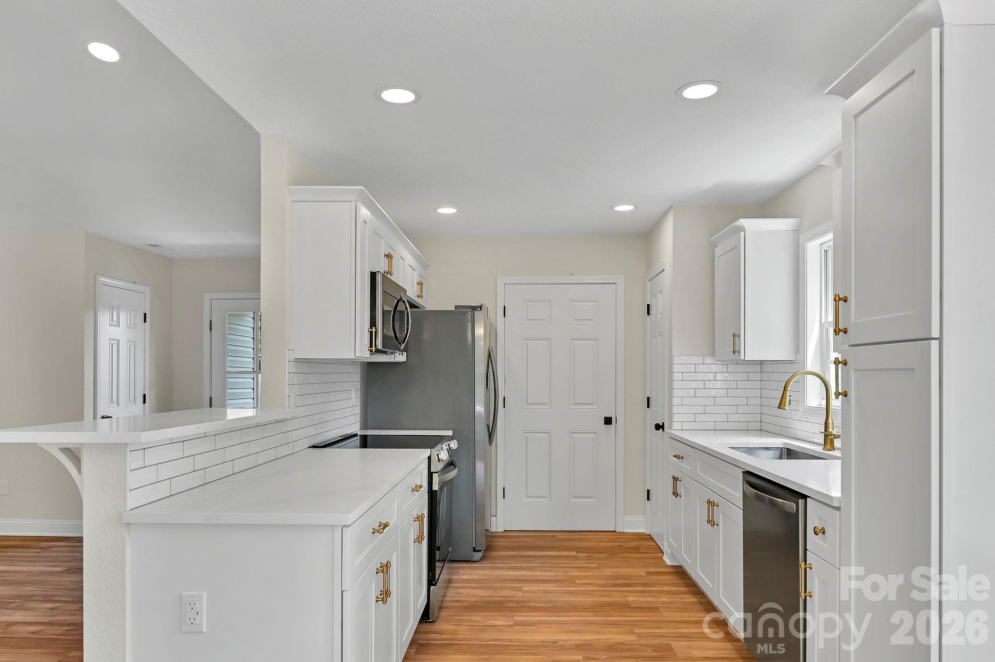 157 Scarlett Ridge Drive Property Photo 14