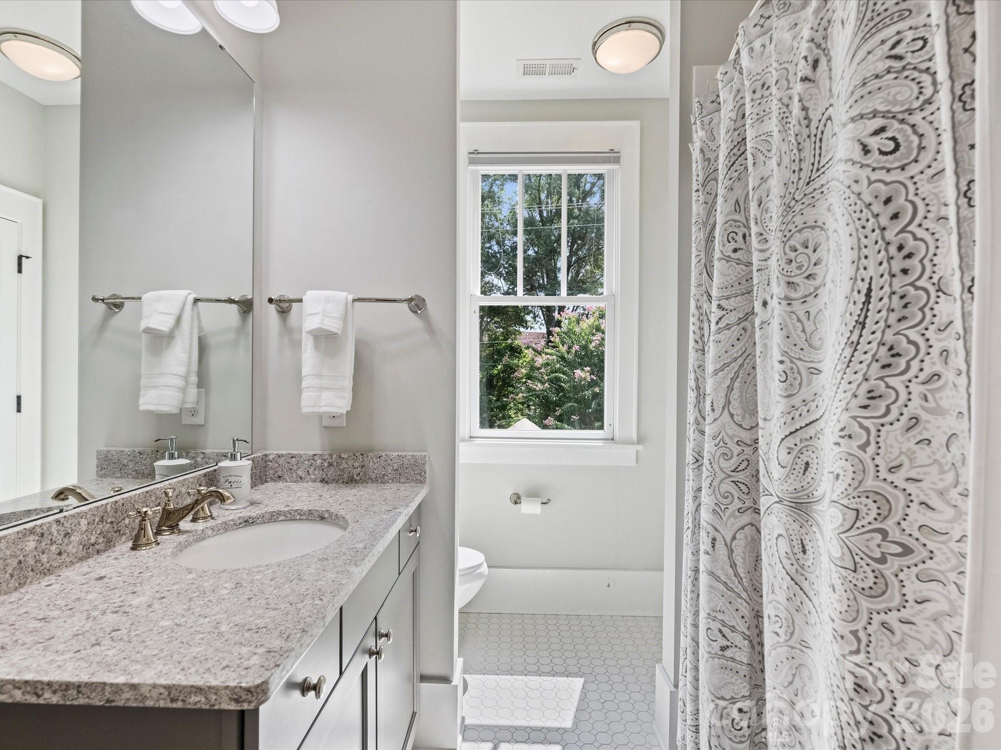 516 Hillside Avenue Property Photo 33