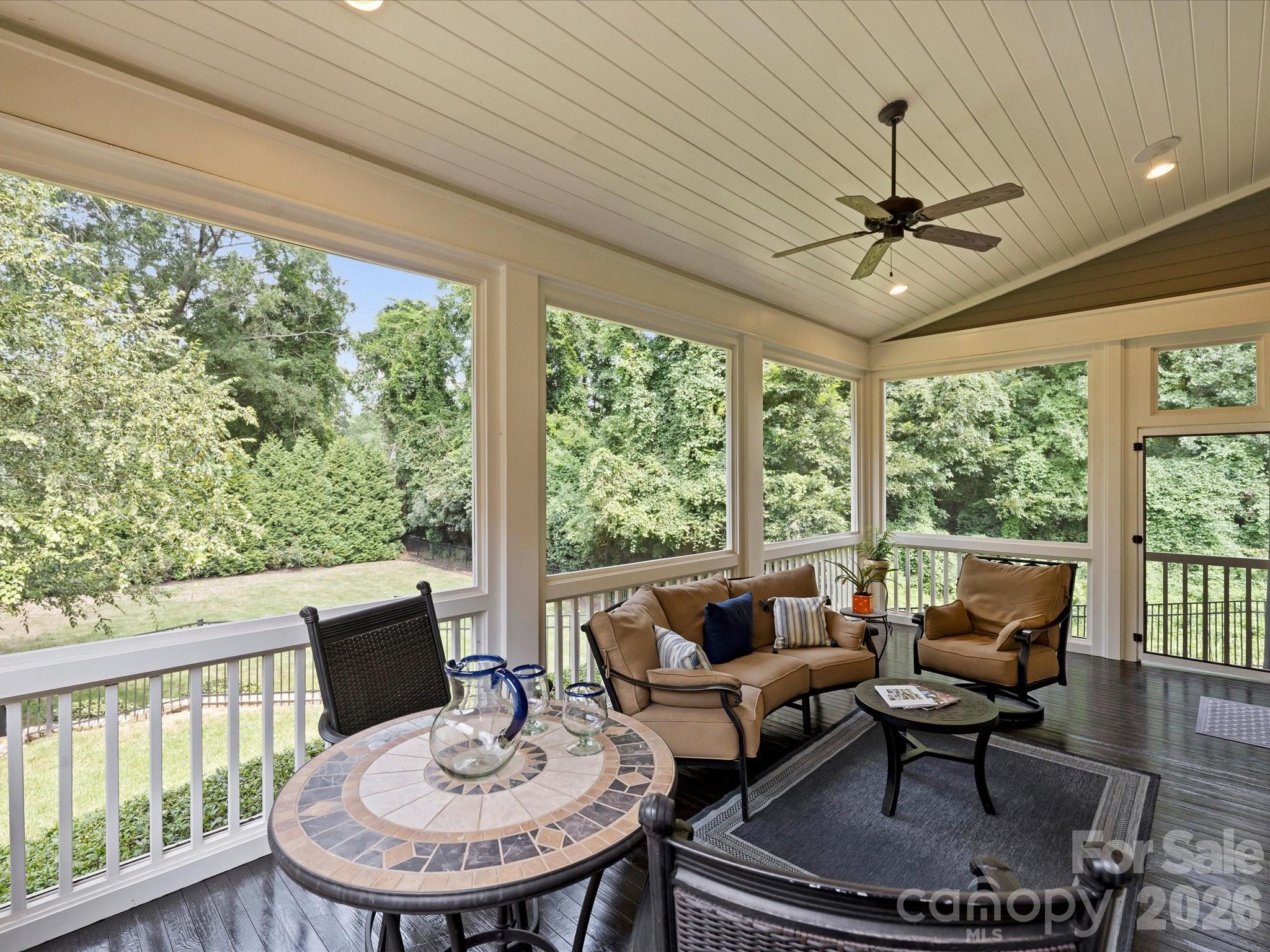 516 Hillside Avenue Property Photo 39