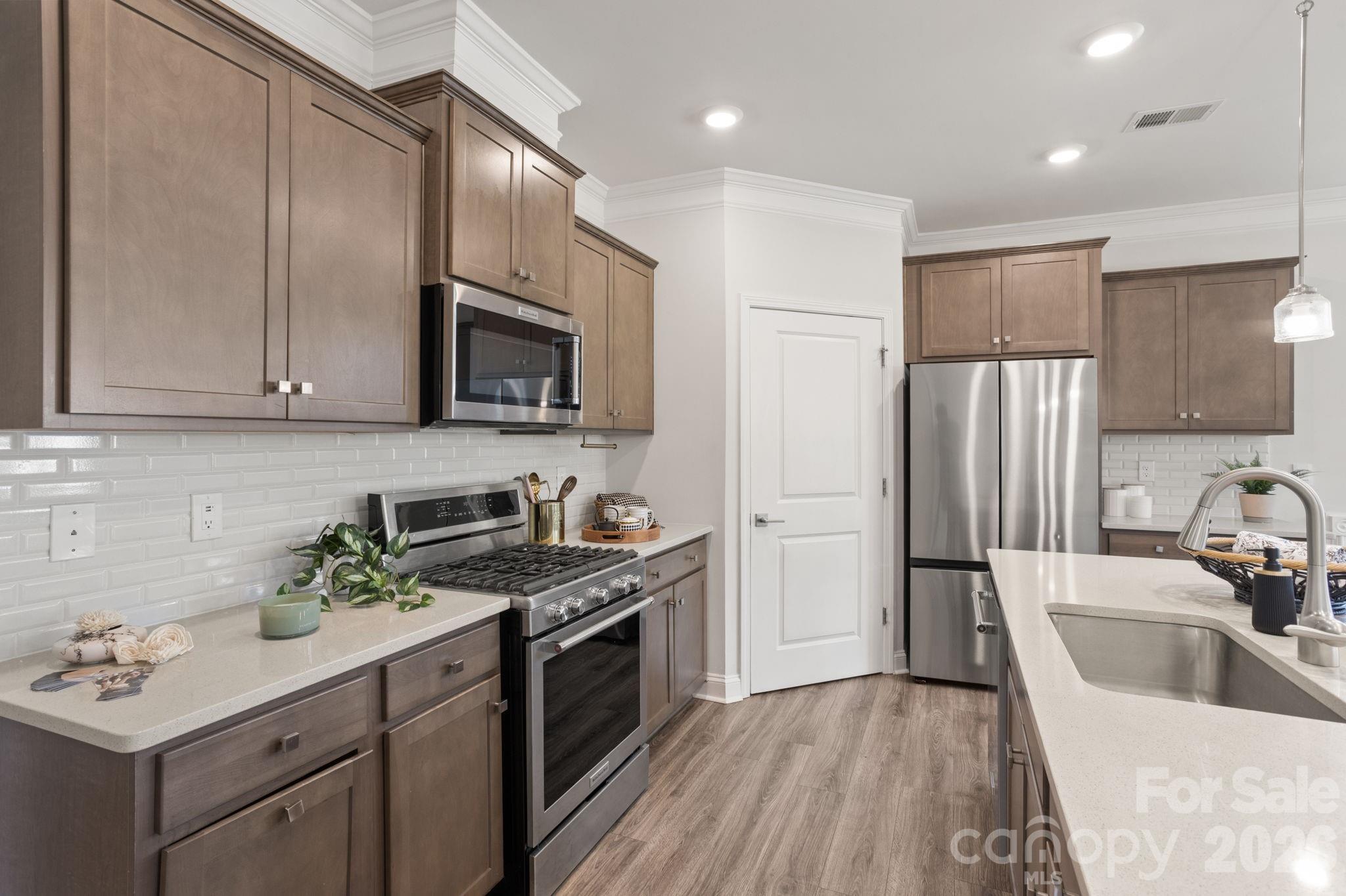 1723 Wabash Place Property Photo 6