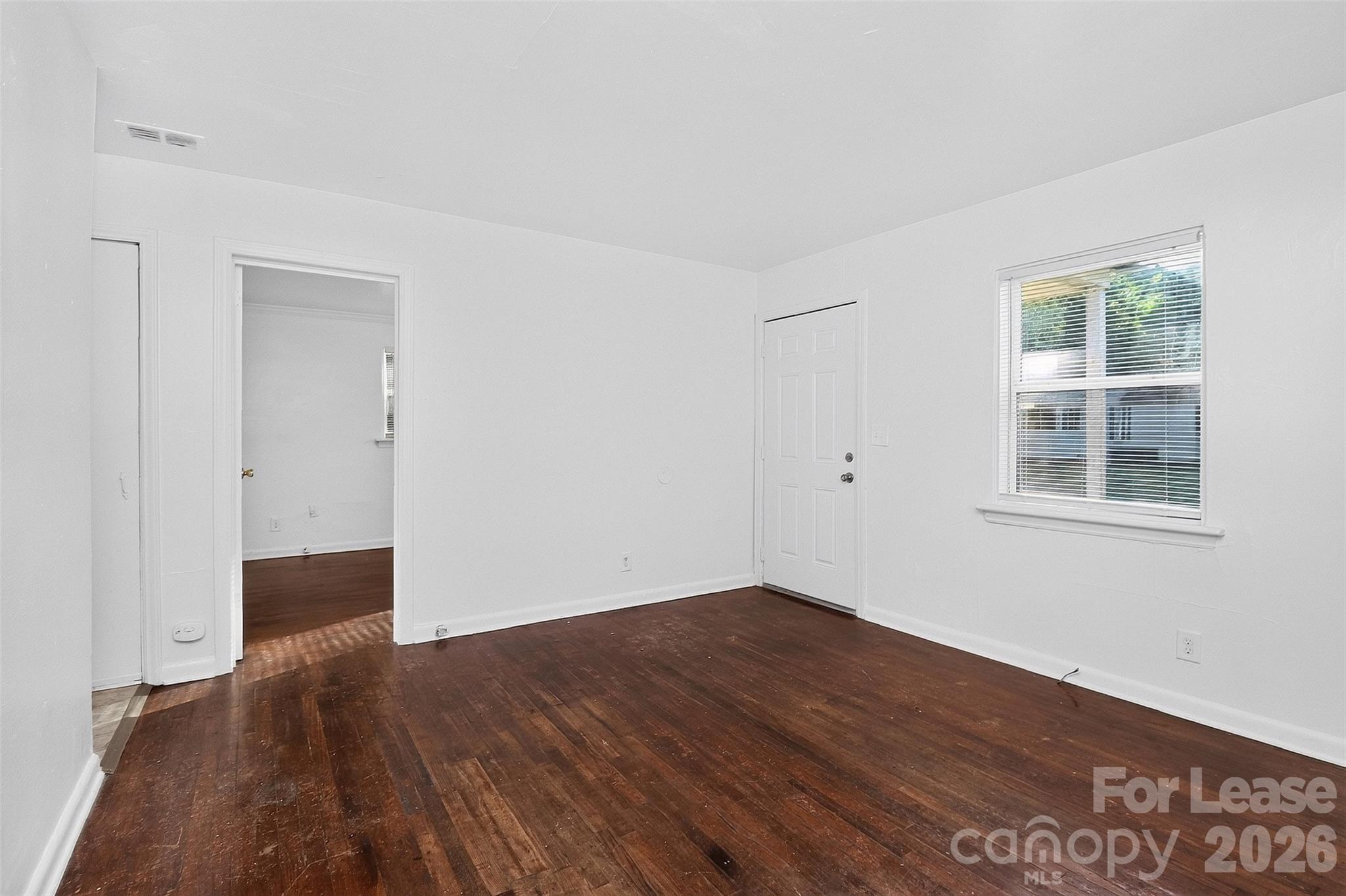 2414 Wilson Avenue Property Photo 3