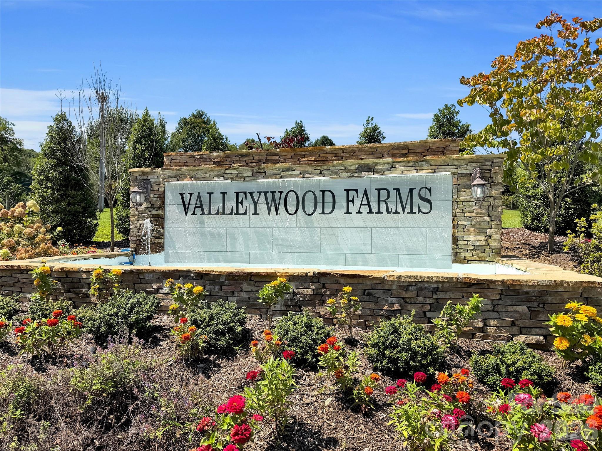 61 Woodvale Drive Property Photo 2
