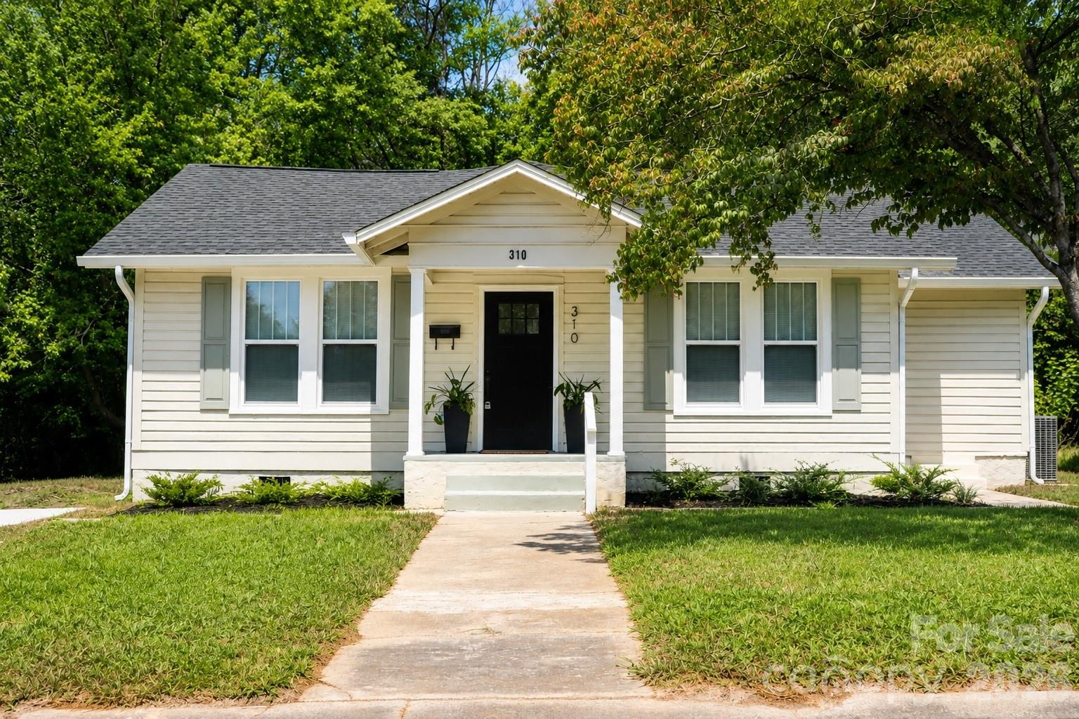 310 Elm Street Property Photo 1