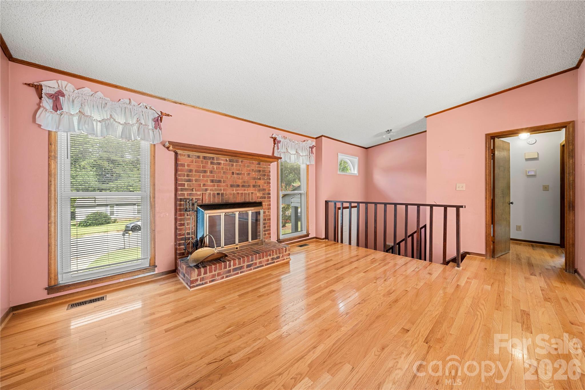 1810 Oak Hollow Road Property Photo 5