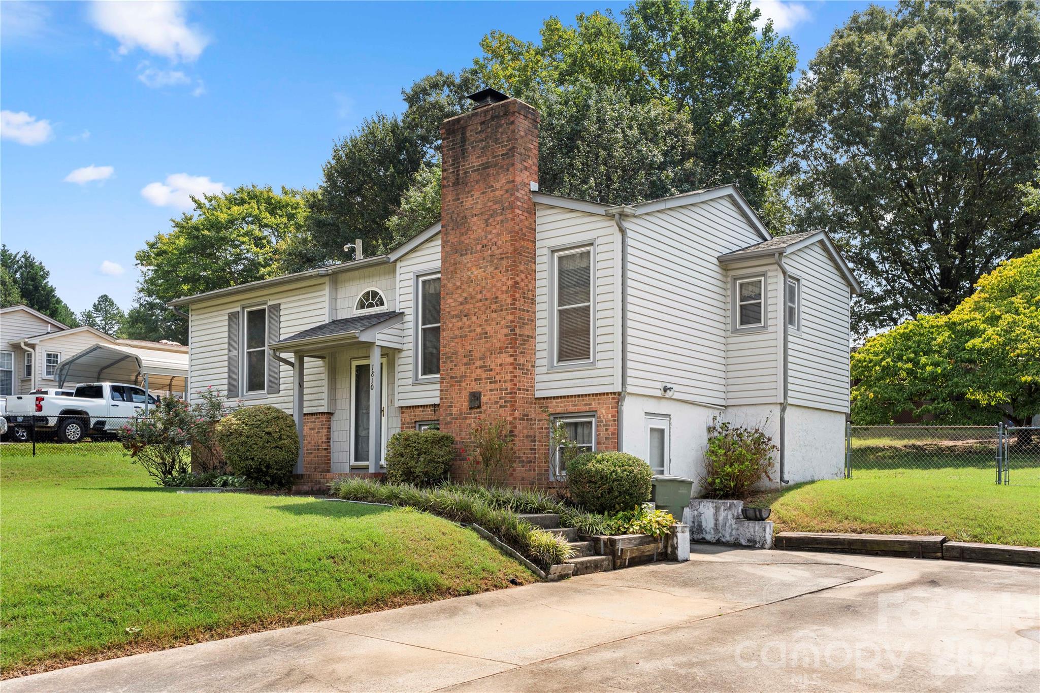 1810 Oak Hollow Road Property Photo 28