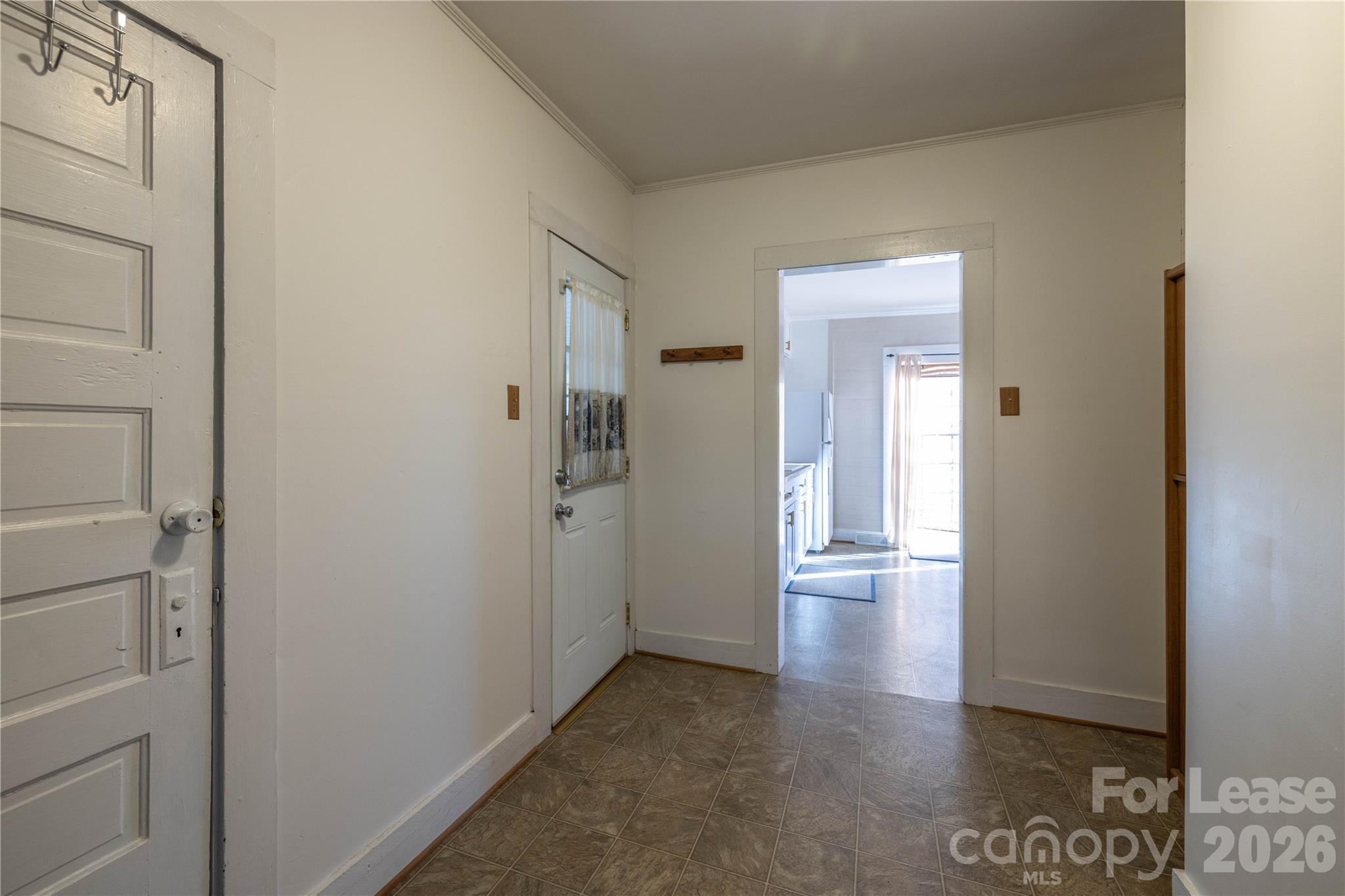 212 E 1st Street Property Photo 13