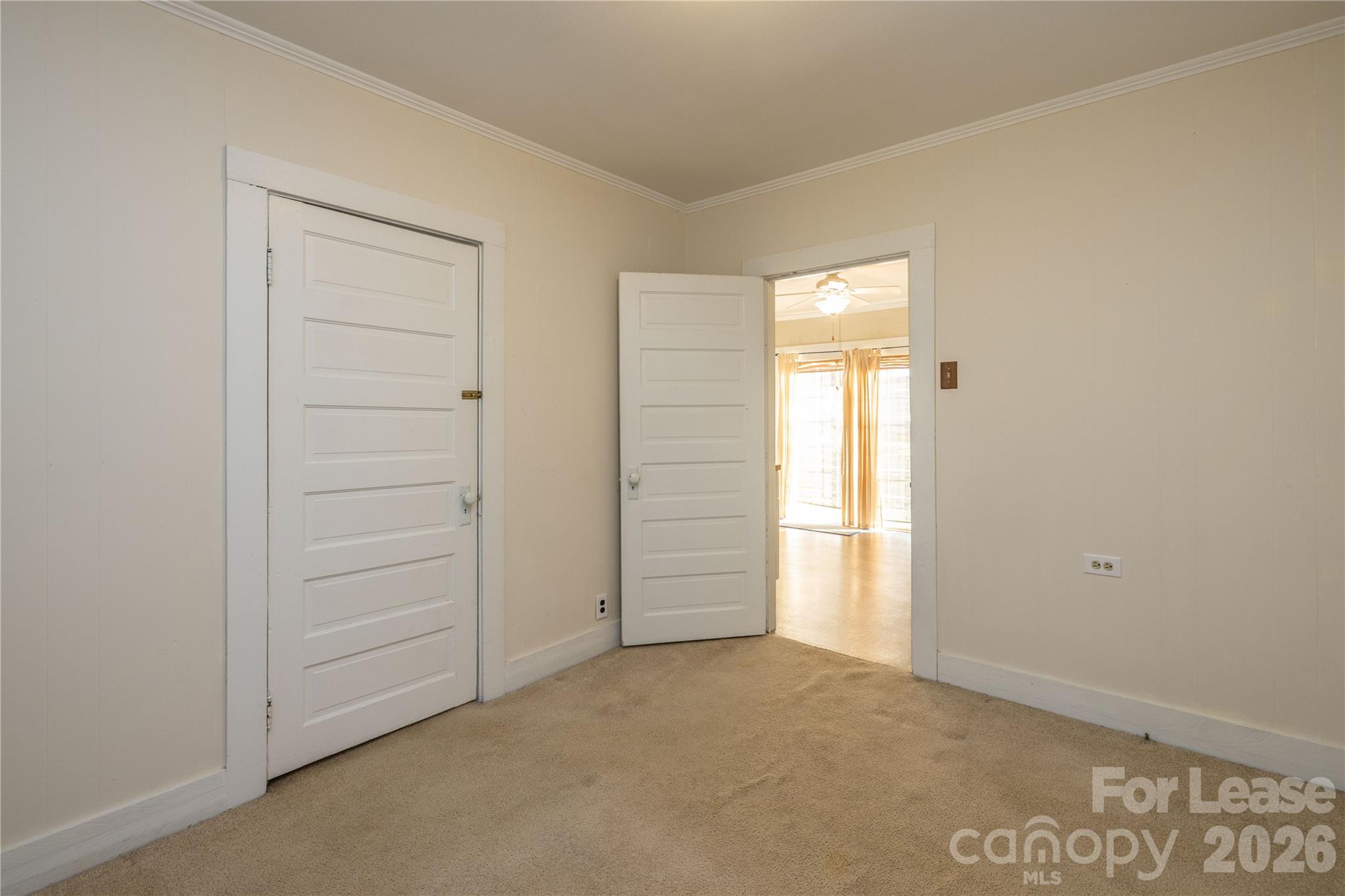 212 E 1st Street Property Photo 26
