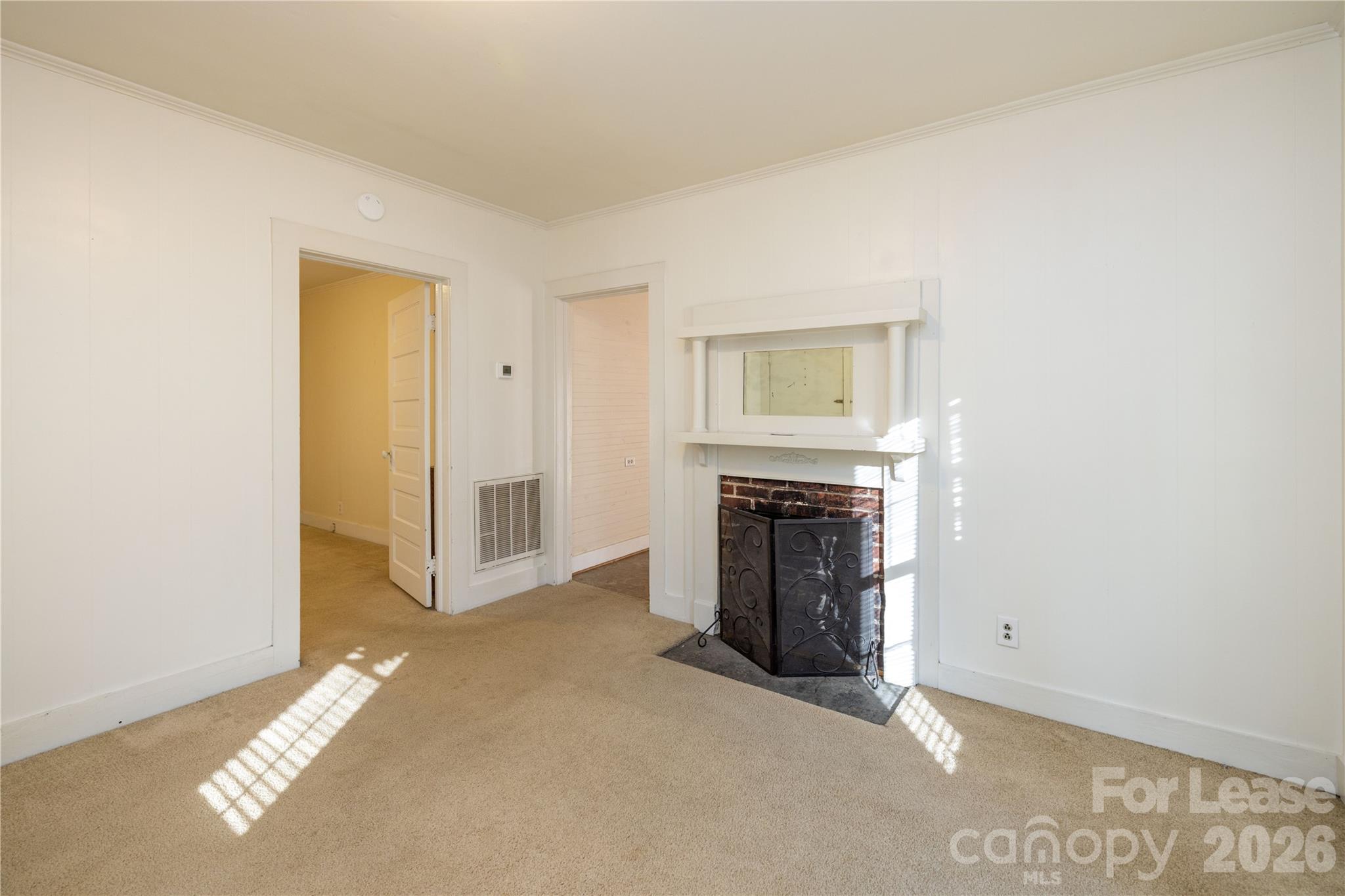 212 E 1st Street Property Photo 29