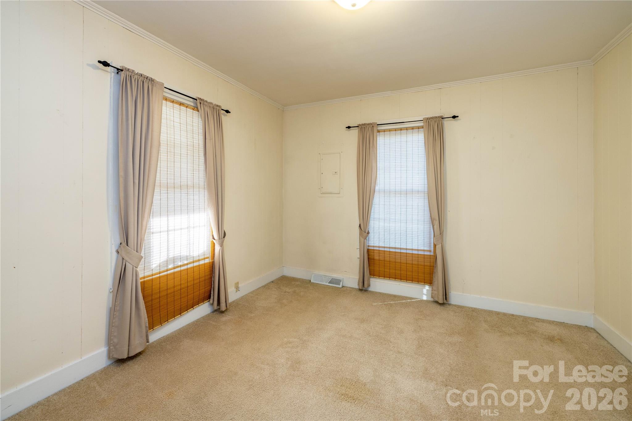 212 E 1st Street Property Photo 30