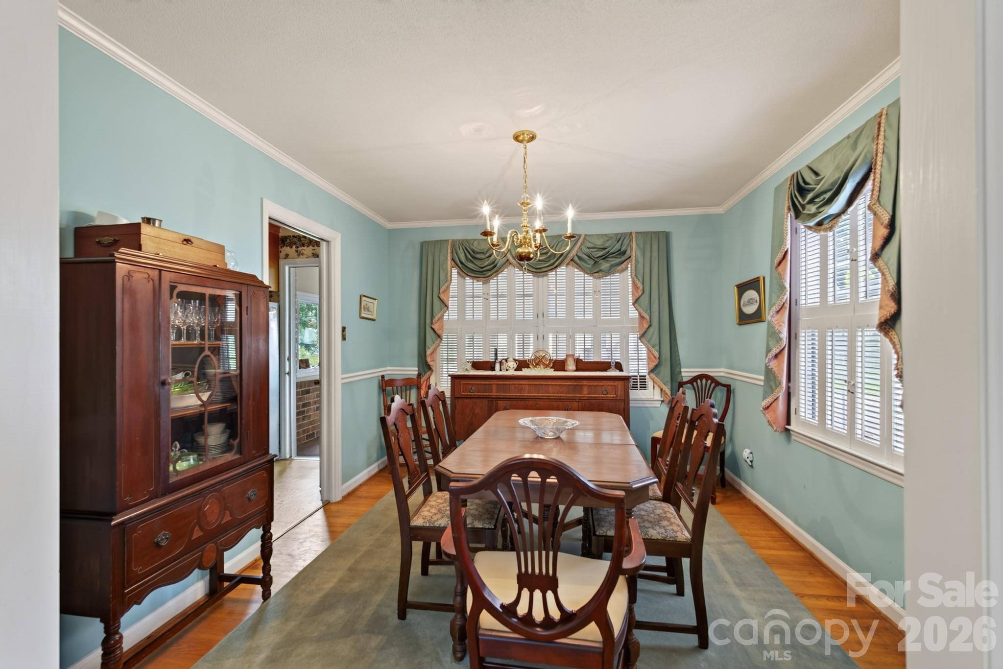 2124 Poinsett Drive Property Photo 7