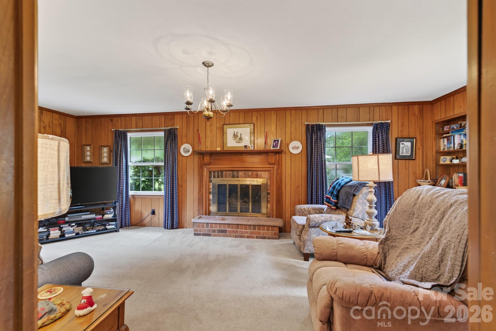 2124 Poinsett Drive Property Photo 25