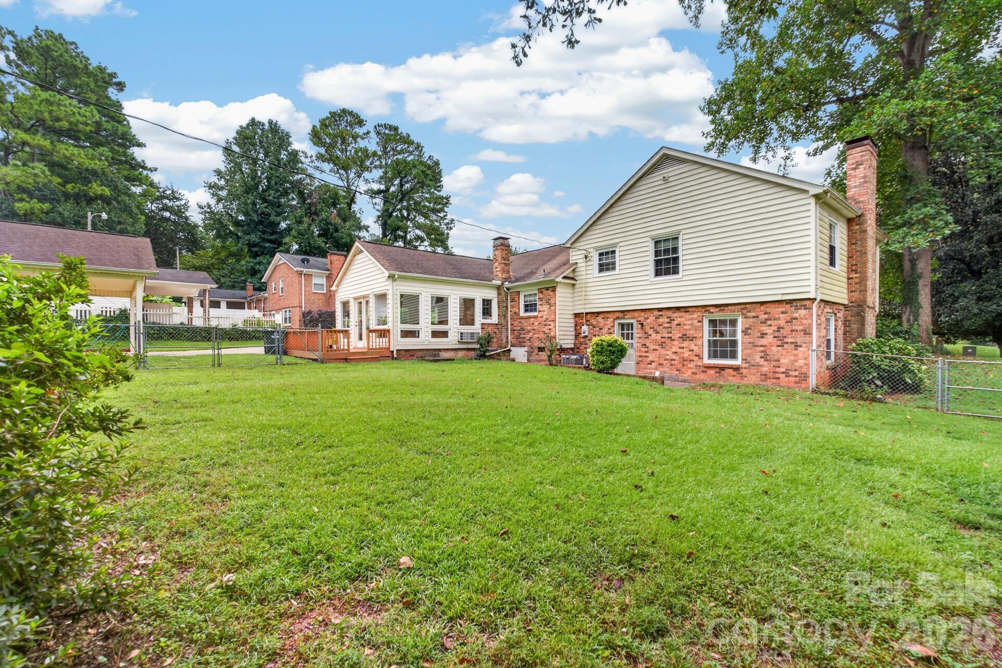 2124 Poinsett Drive Property Photo 38