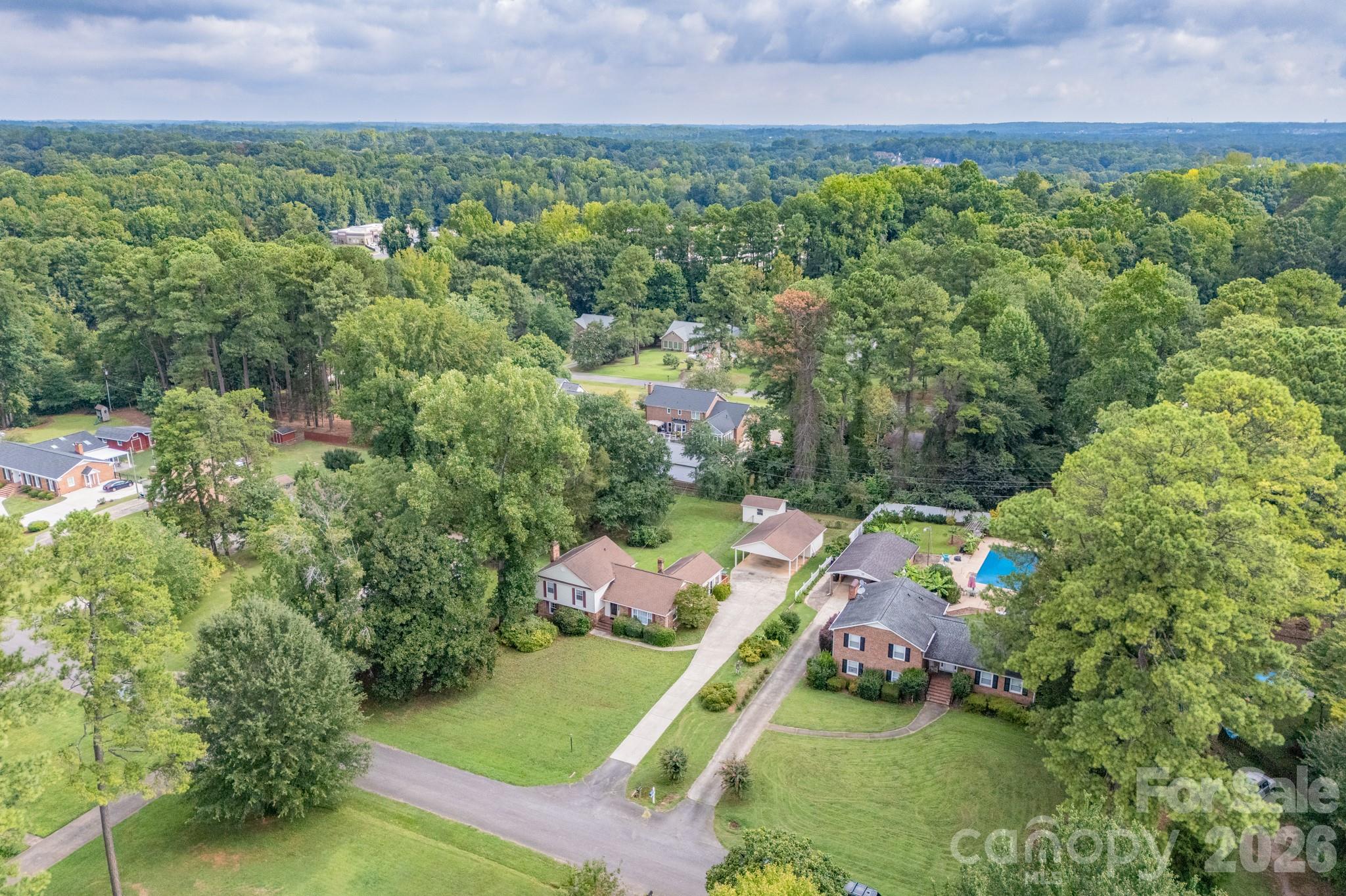 2124 Poinsett Drive Property Photo 44