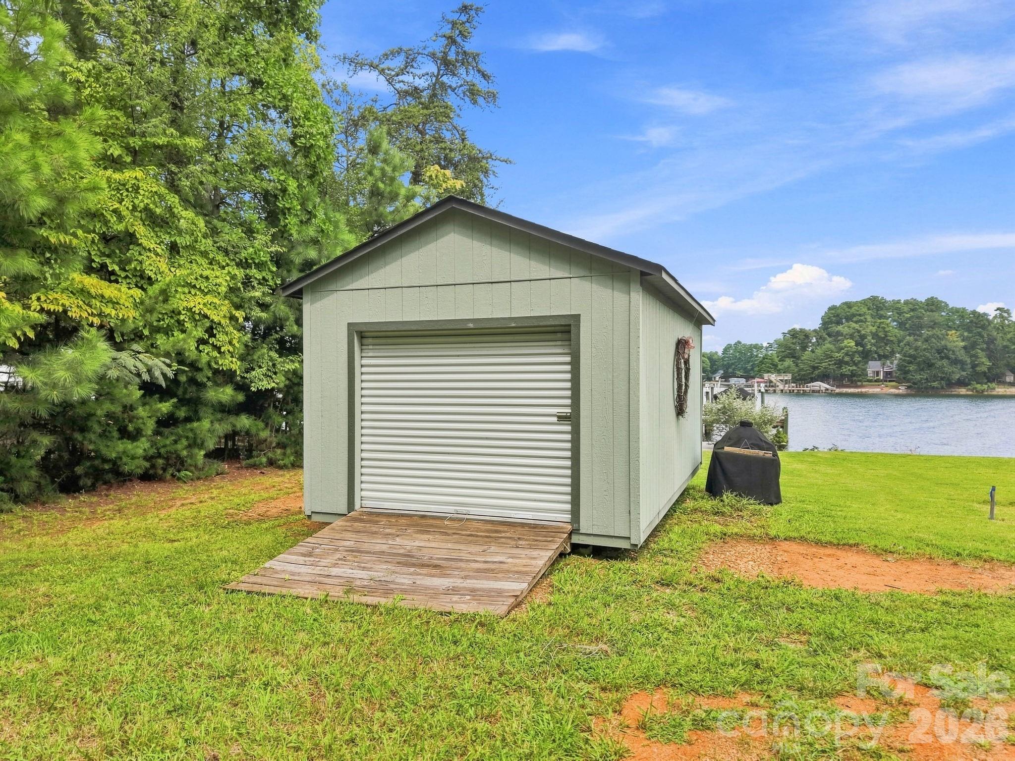 106 Stepaside Lane Property Photo 12