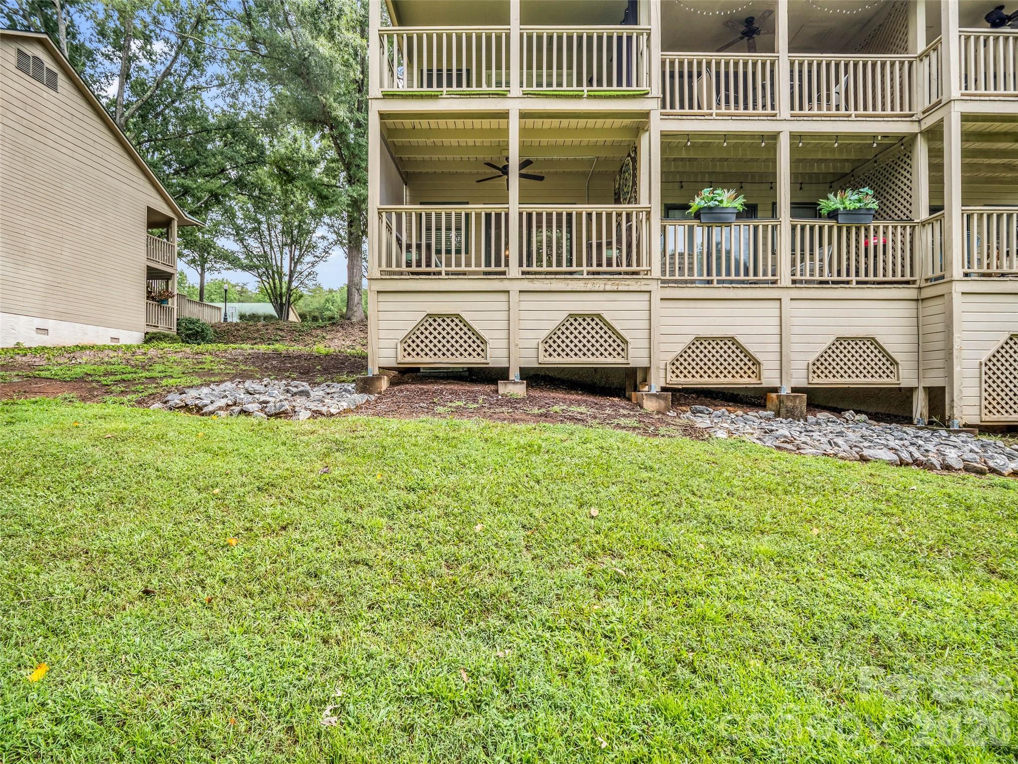 160 Whitney Boulevard 21 Property Photo 5