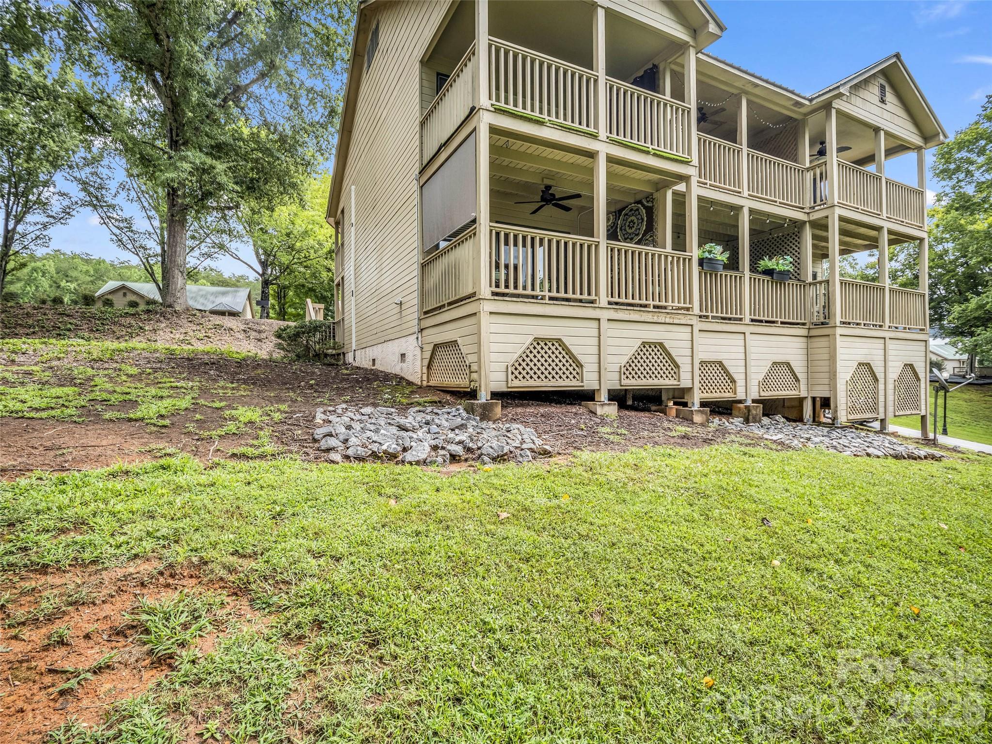 160 Whitney Boulevard 21 Property Photo 6