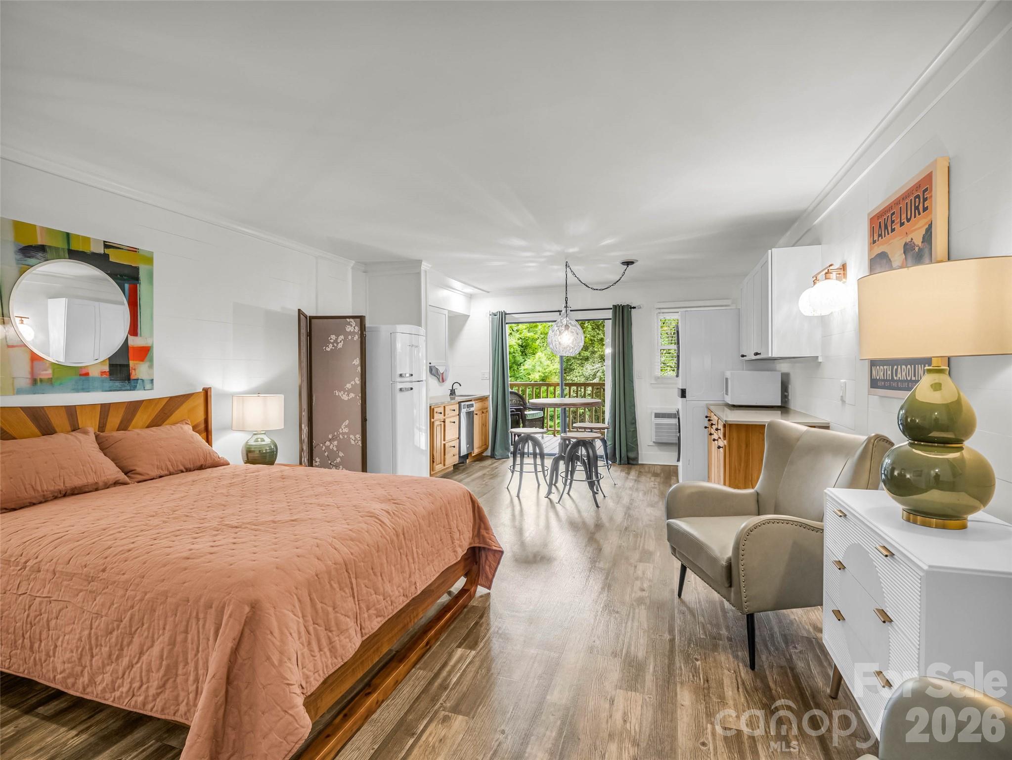160 Whitney Boulevard 21 Property Photo 12