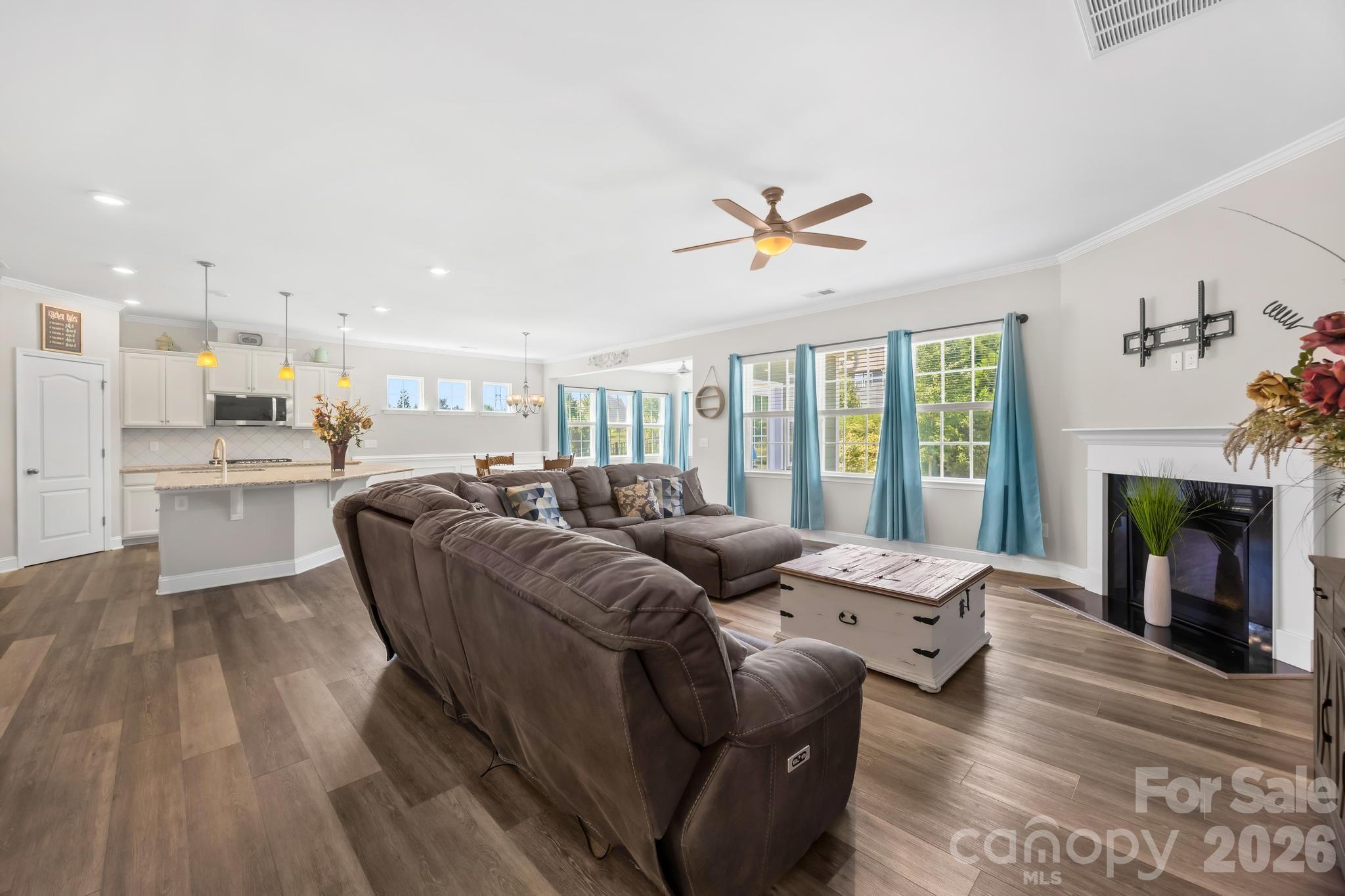 16113 Foreleigh Road Property Photo 6