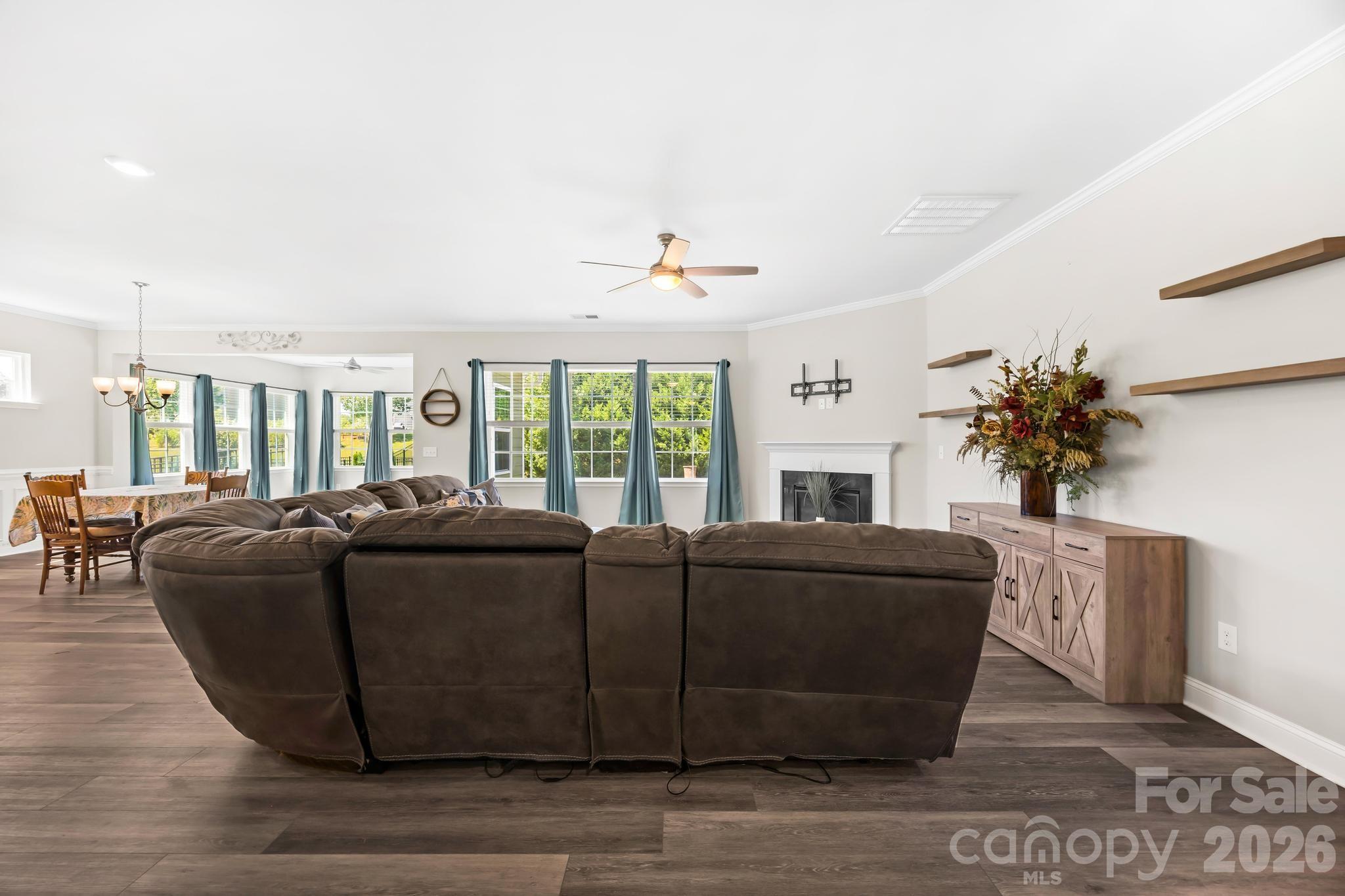16113 Foreleigh Road Property Photo 8