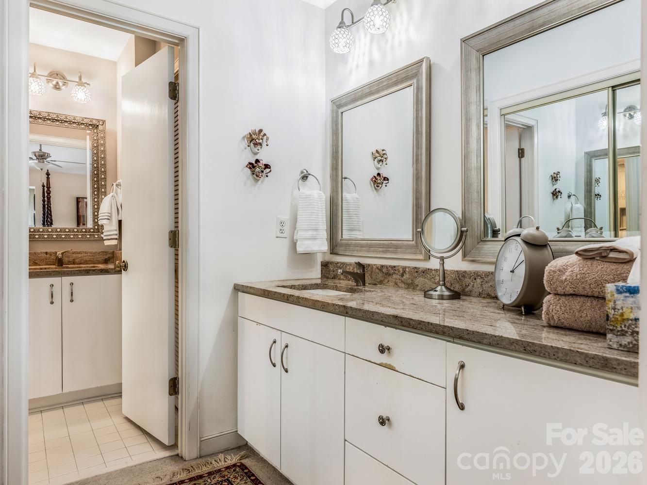 6504 Racquet Wood Court Property Photo 6