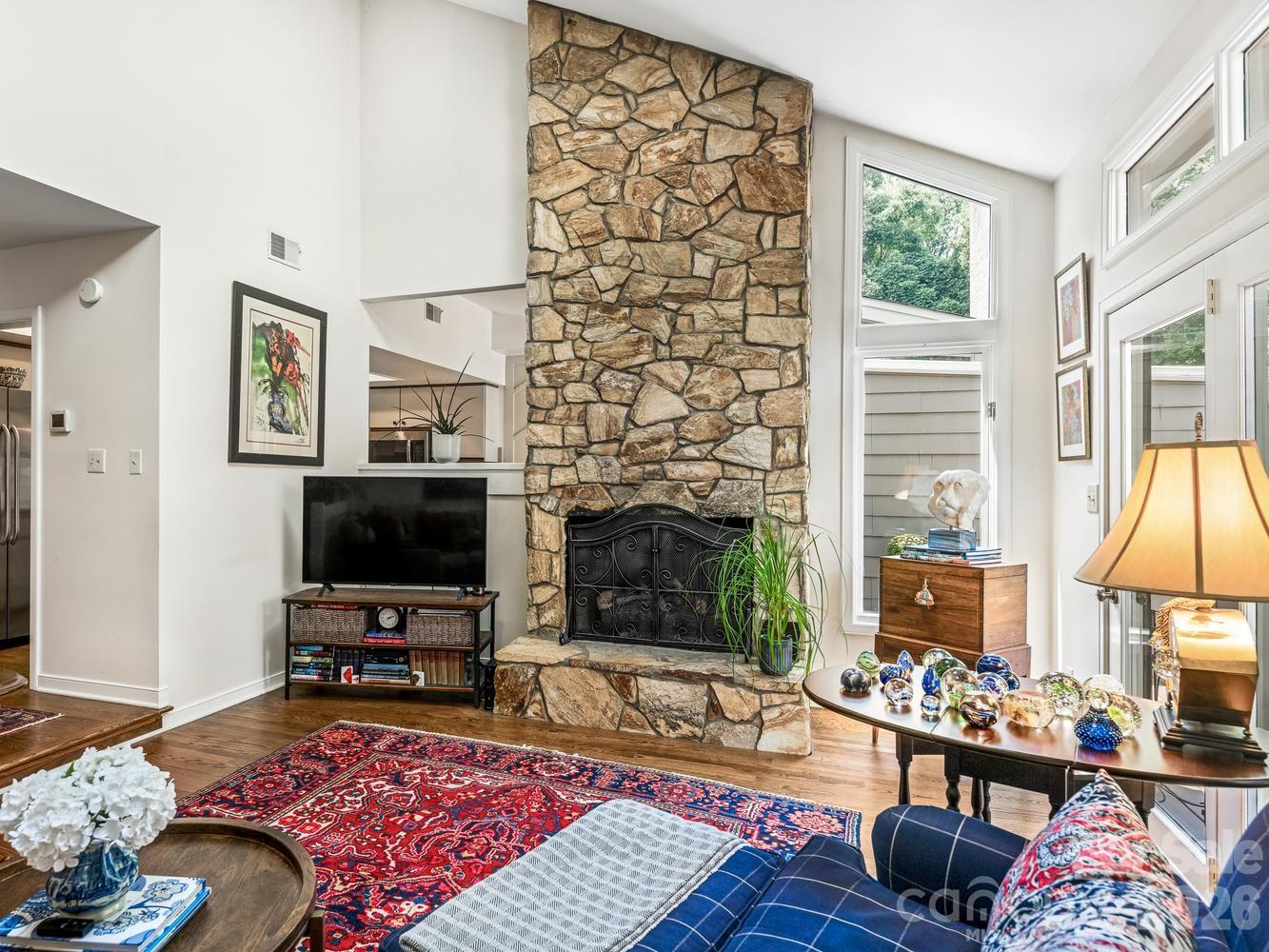 6504 Racquet Wood Court Property Photo 12