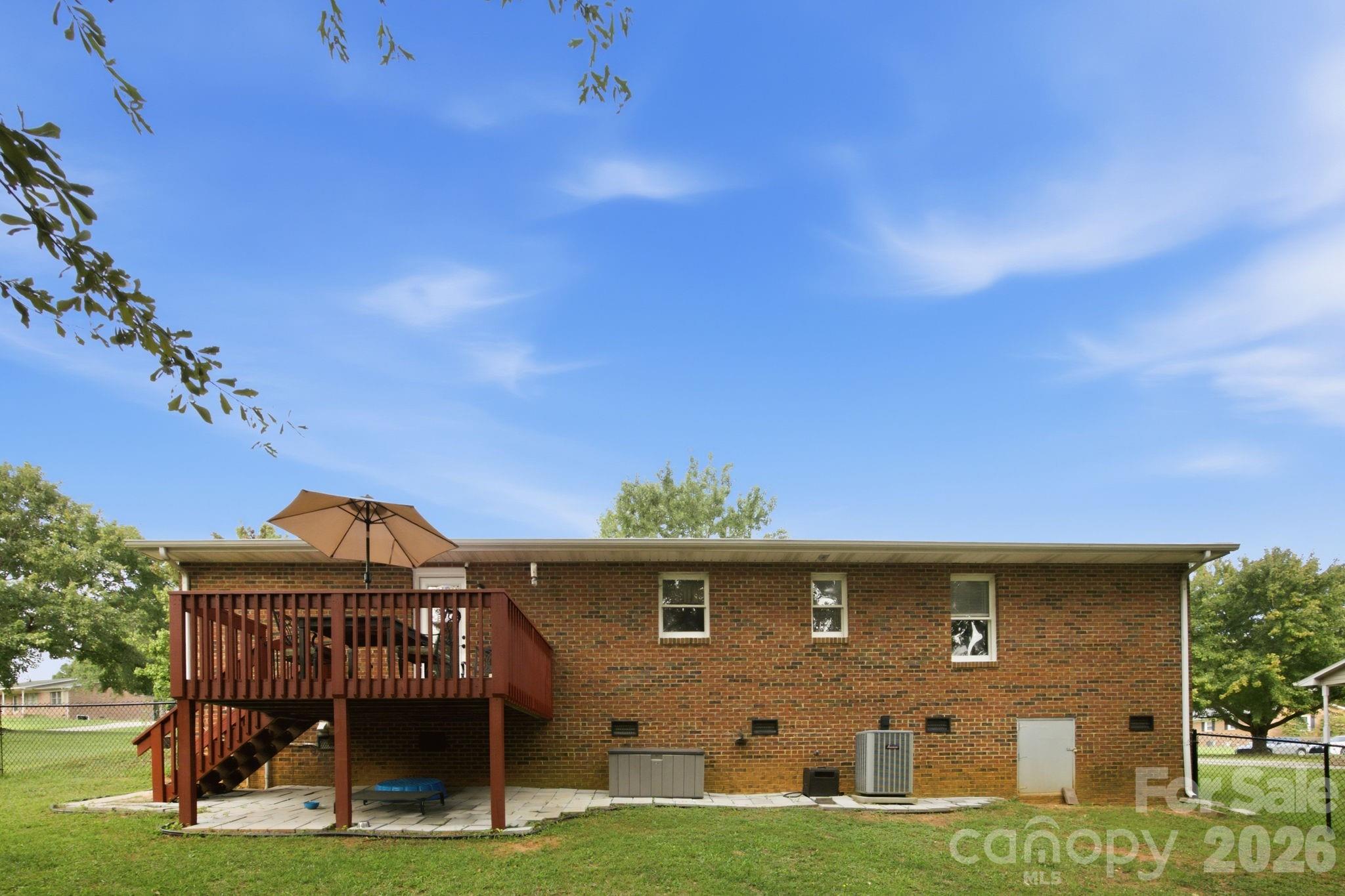 105 Ashburne Drive Property Photo 29