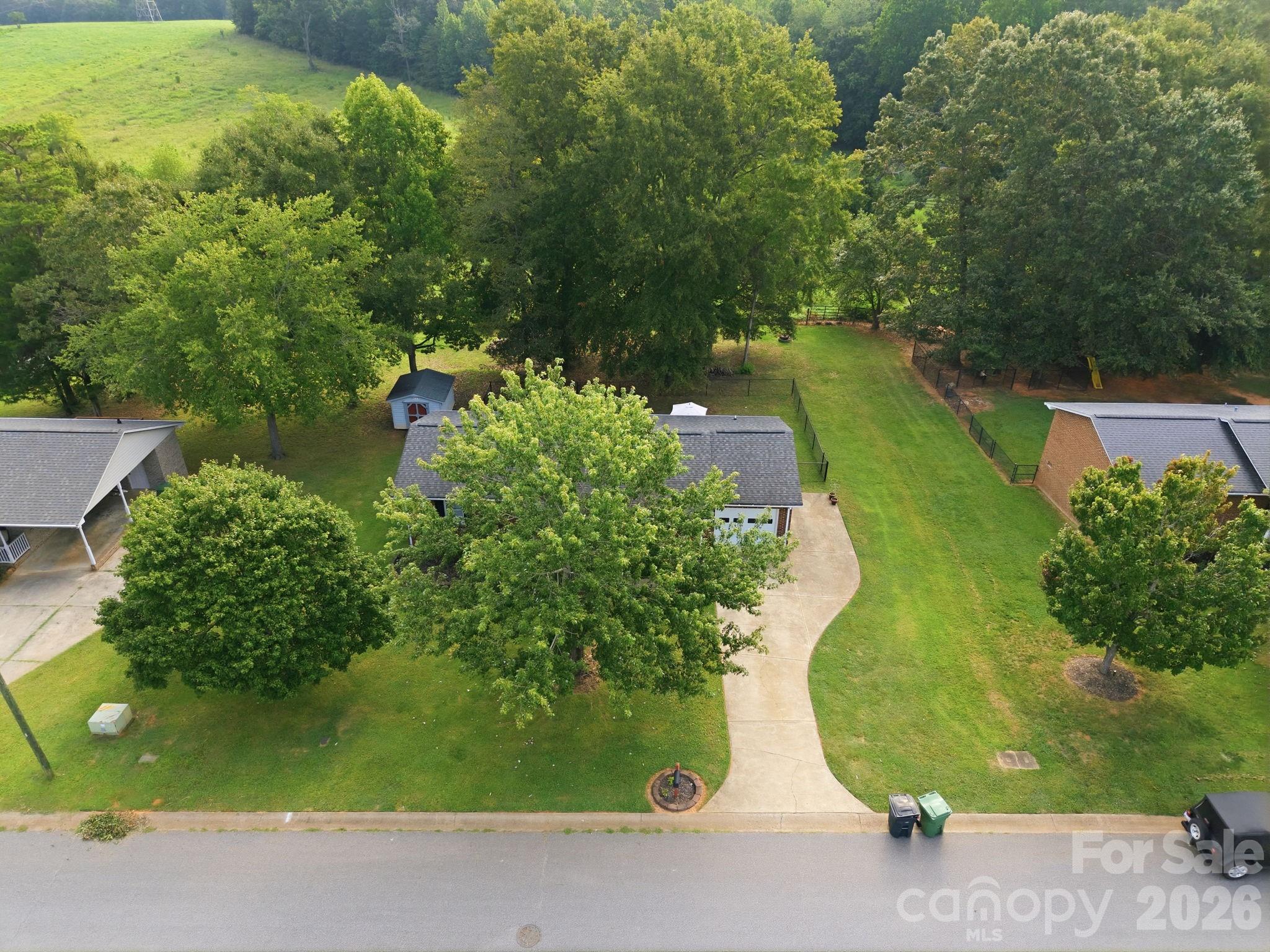 105 Ashburne Drive Property Photo 34