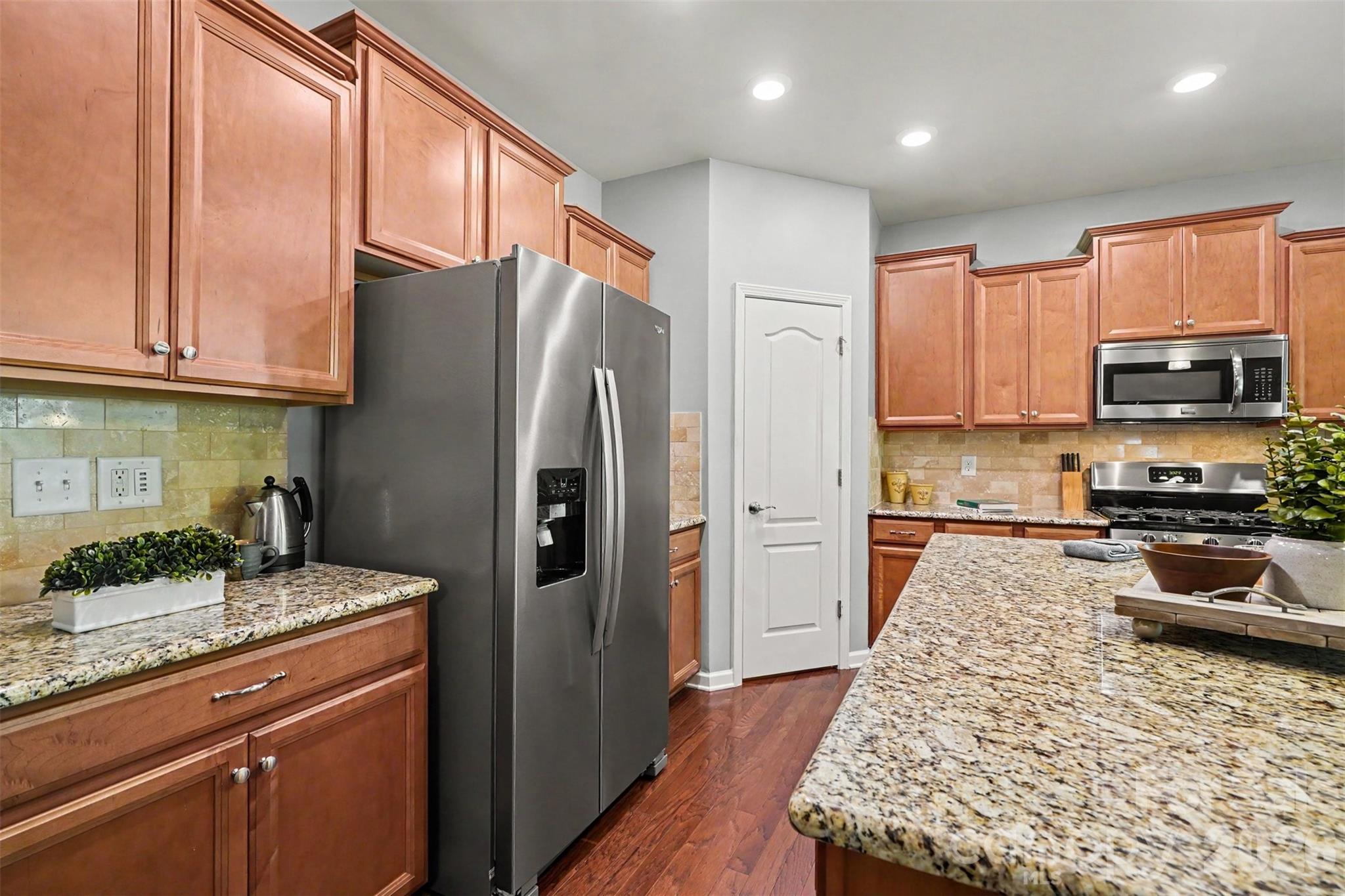 7114 Sunset Crater Place Property Photo 11