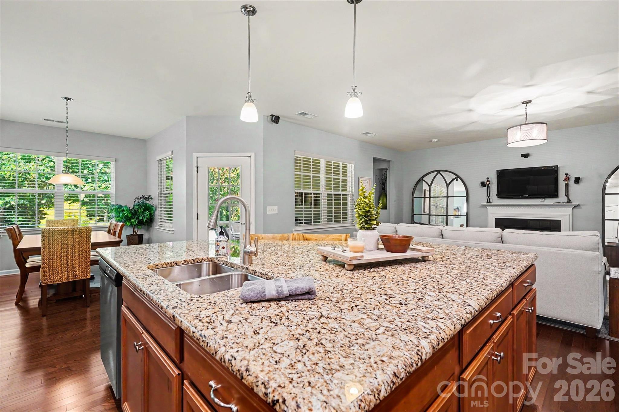 7114 Sunset Crater Place Property Photo 13