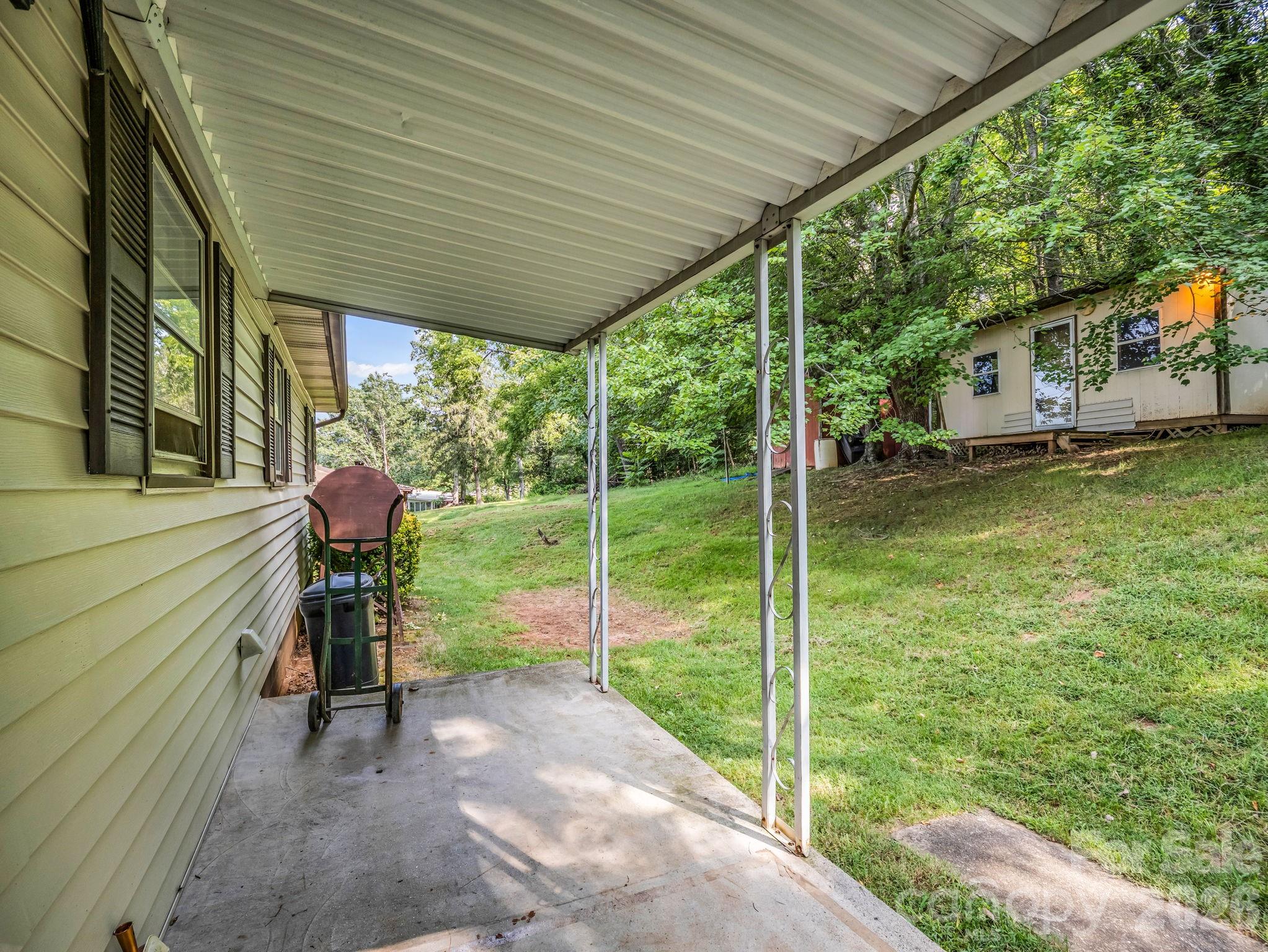 375 Bee Tree Road Property Photo 8